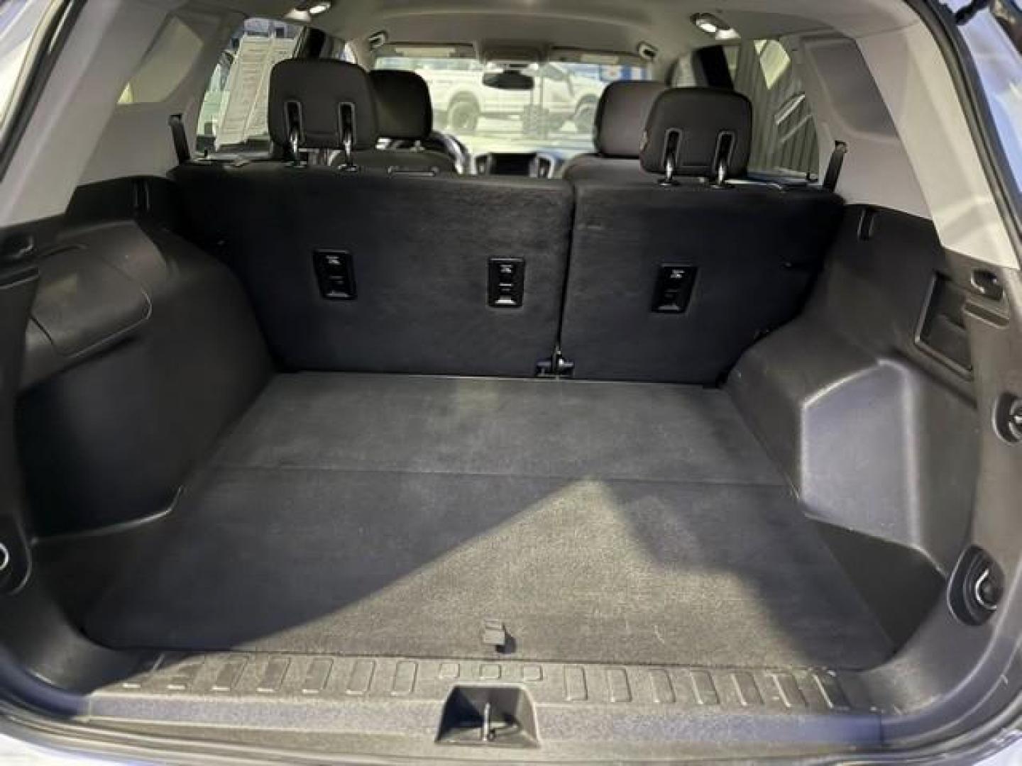 2019 WHITE GMC TERRAIN (3GKALMEVXKL) with an L4,1.5L(91 CID),DOHC engine, AUTOMATIC transmission, located at 14600 Frazho Road, Warren, MI, 48089, (586) 776-3400, 42.485996, -82.974220 - Photo#16