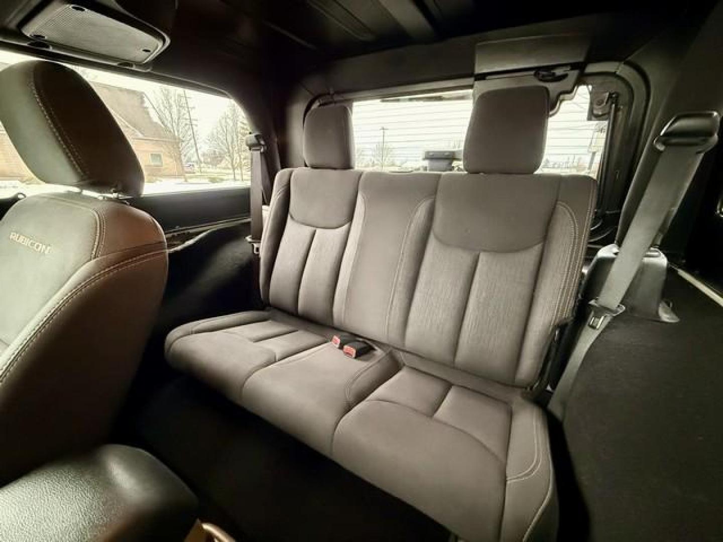 2018 GOBI JEEP WRANGLER JK (1C4BJWCG2JL) with an V6,3.6L(220 CID),DOHC engine, AUTOMATIC transmission, located at 14600 Frazho Road, Warren, MI, 48089, (586) 776-3400, 42.485996, -82.974220 - Photo#10