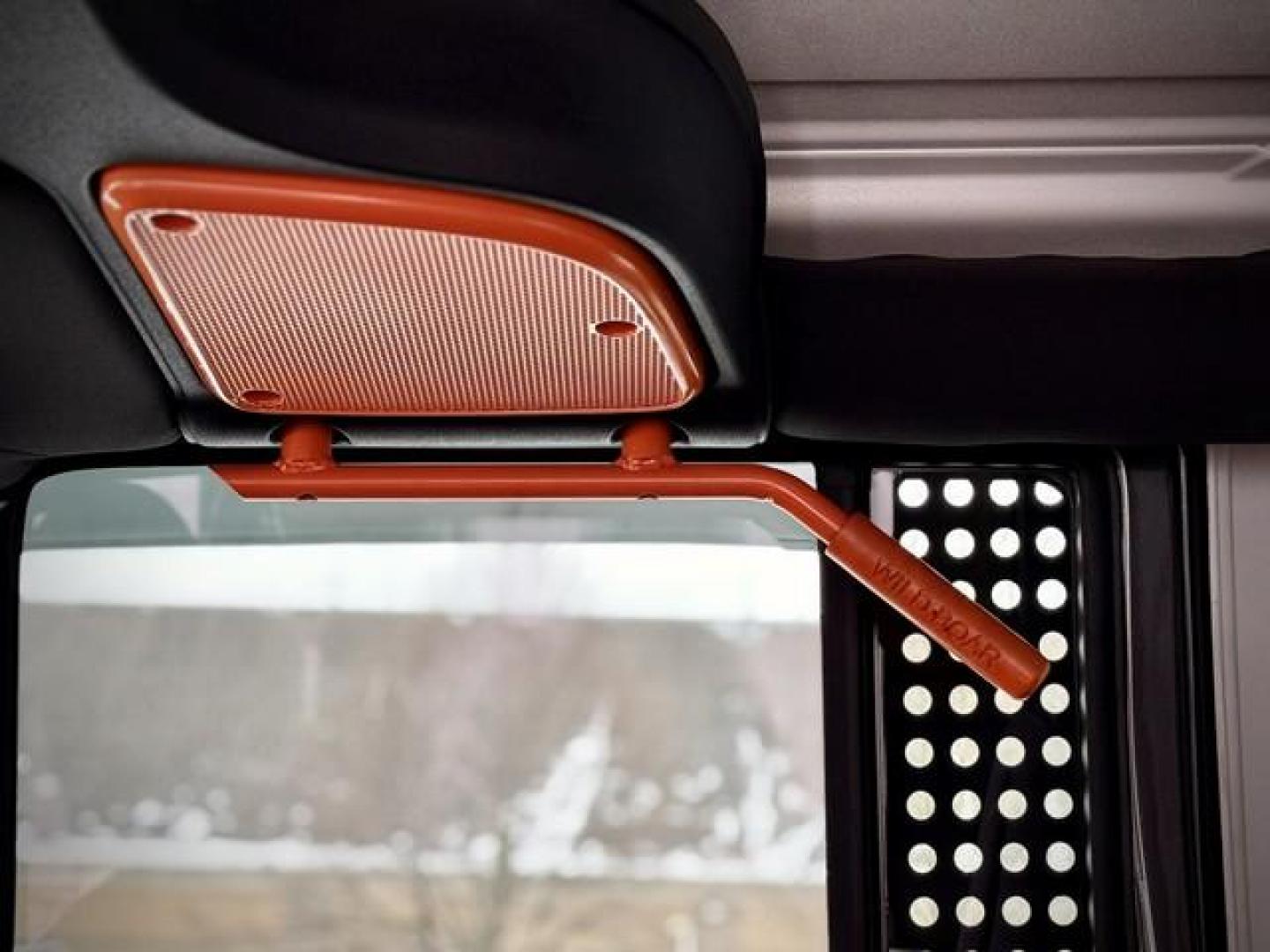 2017 GREY JEEP WRANGLER (1C4HJWEG4HL) with an V6,3.6L(220 CID),DOHC engine, AUTOMATIC transmission, located at 14600 Frazho Road, Warren, MI, 48089, (586) 776-3400, 42.485996, -82.974220 - Photo#12