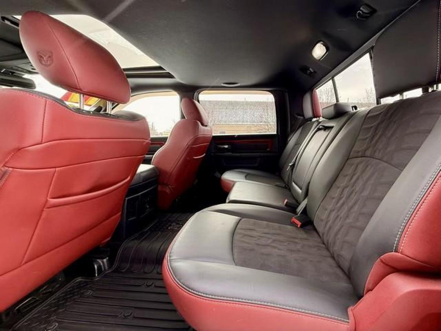 2017 RED RAM 1500 (1C6RR7YT6HS) with an V8,5.7L(345 CID),OHV engine, AUTOMATIC transmission, located at 14600 Frazho Road, Warren, MI, 48089, (586) 776-3400, 42.485996, -82.974220 - Photo#8