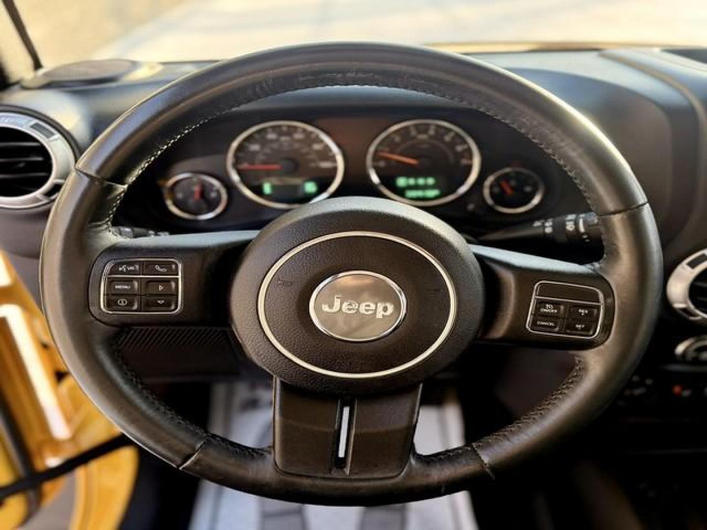 2015 YELLOW JEEP WRANGLER (1C4BJWEGXFL) with an V6,3.6L(220 CID),DOHC engine, AUTOMATIC transmission, located at 14600 Frazho Road, Warren, MI, 48089, (586) 776-3400, 42.485996, -82.974220 - Photo#8