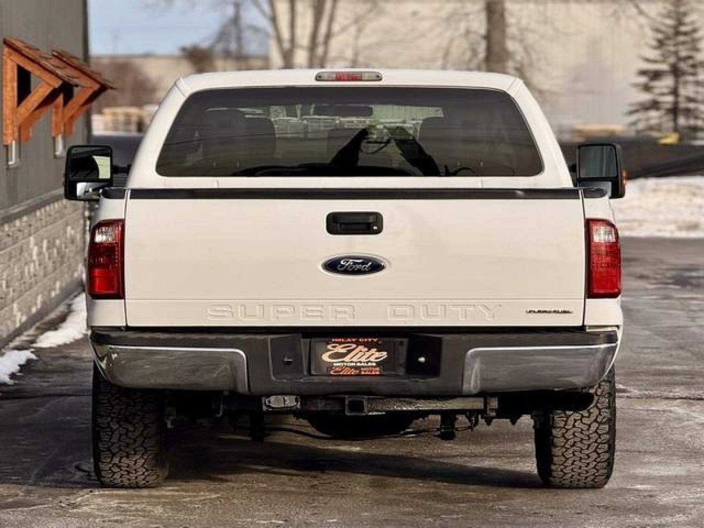 2012 WHITE FORD F-250 SUPER DUTY (1FT7X2B66CE) with an V8,6.2L(379 CID),SOHC engine, AUTOMATIC transmission, located at 14600 Frazho Road, Warren, MI, 48089, (586) 776-3400, 42.485996, -82.974220 - Photo#5