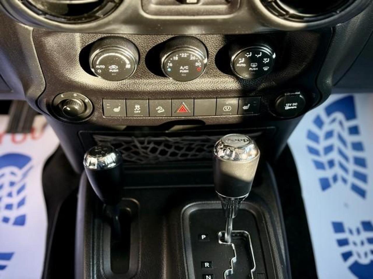 2016 PURPLE JEEP WRANGLER (1C4BJWEG1GL) with an V6,3.6L(220 CID),DOHC engine, AUTOMATIC transmission, located at 14600 Frazho Road, Warren, MI, 48089, (586) 776-3400, 42.485996, -82.974220 - Photo#12