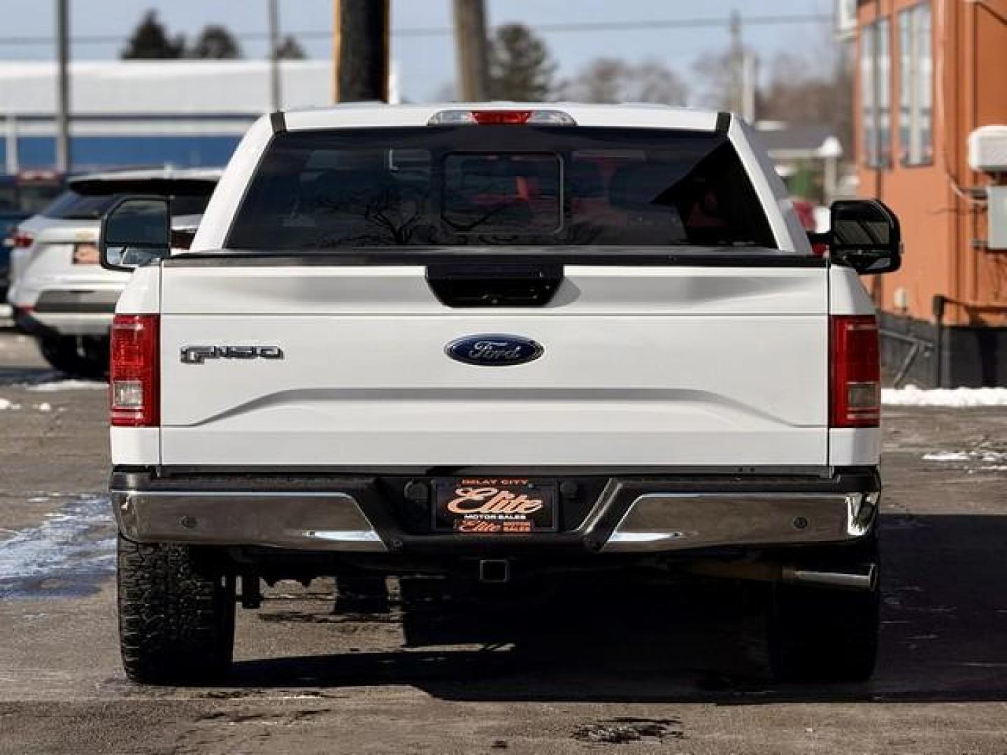 2017 WHITE FORD F-150 (1FTEX1EF5HK) with an V8,5.0L(302 CID),DOHC engine, AUTOMATIC transmission, located at 14600 Frazho Road, Warren, MI, 48089, (586) 776-3400, 42.485996, -82.974220 - Photo#5