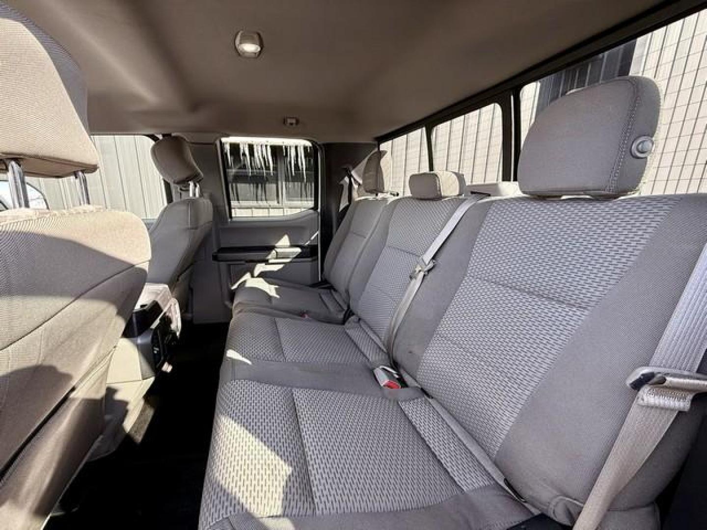 2017 WHITE FORD F-150 (1FTEX1EF5HK) with an V8,5.0L(302 CID),DOHC engine, AUTOMATIC transmission, located at 14600 Frazho Road, Warren, MI, 48089, (586) 776-3400, 42.485996, -82.974220 - Photo#7