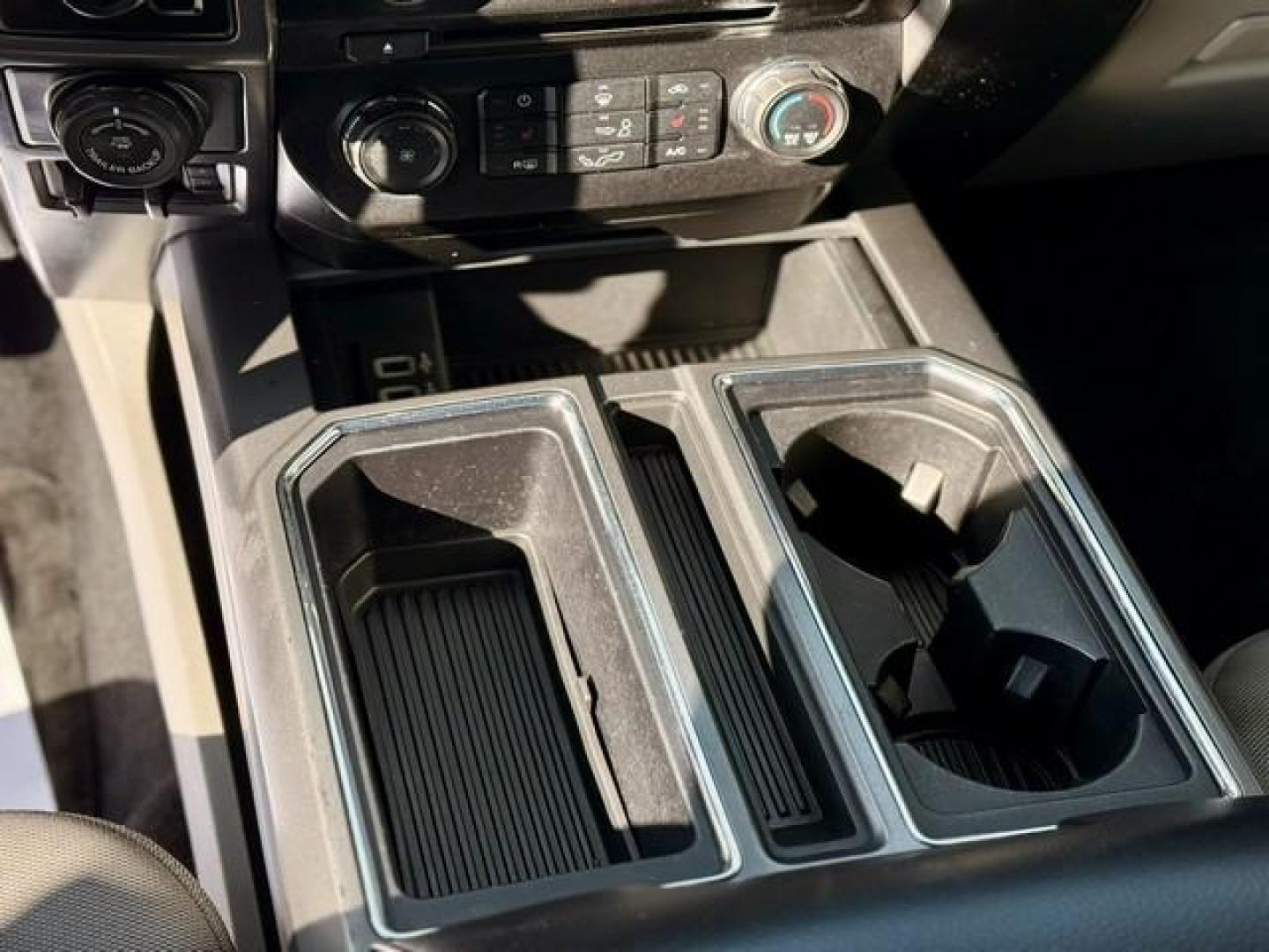 2017 WHITE FORD F-150 (1FTEX1EF5HK) with an V8,5.0L(302 CID),DOHC engine, AUTOMATIC transmission, located at 14600 Frazho Road, Warren, MI, 48089, (586) 776-3400, 42.485996, -82.974220 - Photo#11