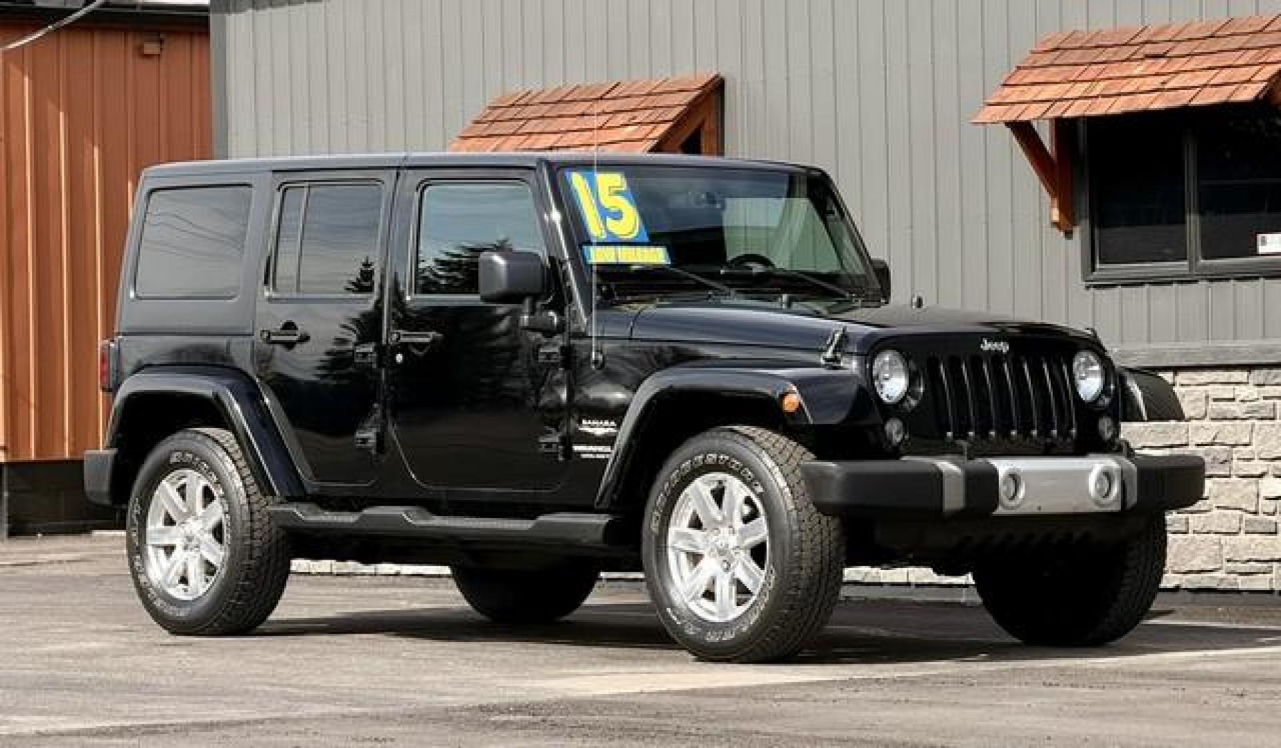 2015 BLACK JEEP WRANGLER (1C4BJWEG2FL) with an V6,3.6L(220 CID),DOHC engine, AUTOMATIC transmission, located at 14600 Frazho Road, Warren, MI, 48089, (586) 776-3400, 42.485996, -82.974220 - Photo#3