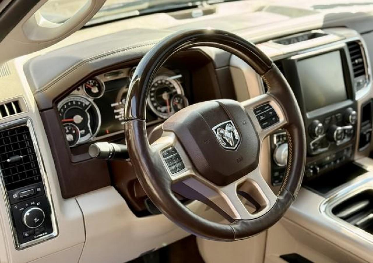 2017 BURGANDY RAM 1500 (1C6RR7WT3HS) with an V8,5.7L(345 CID),OHV engine, AUTOMATIC transmission, located at 14600 Frazho Road, Warren, MI, 48089, (586) 776-3400, 42.485996, -82.974220 - Photo#9