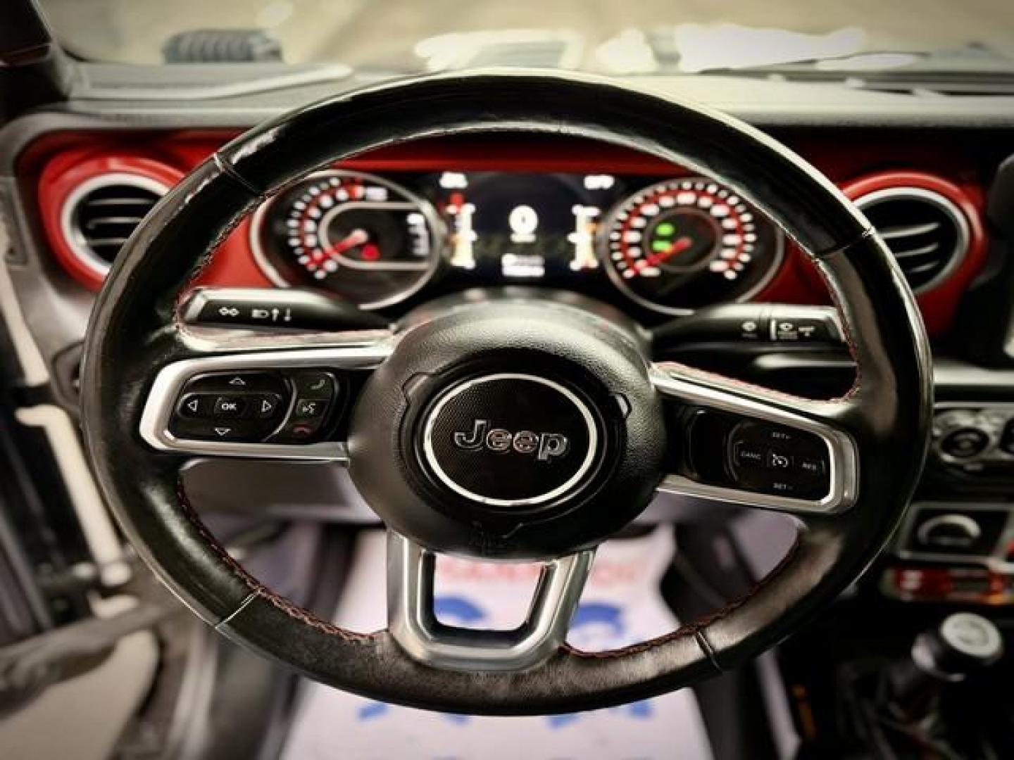 2018 GRAY JEEP WRANGLER (1C4HJXFG8JW) with an V6,3.6L(220 CID),DOHC engine, AUTOMATIC transmission, located at 14600 Frazho Road, Warren, MI, 48089, (586) 776-3400, 42.485996, -82.974220 - Photo#9