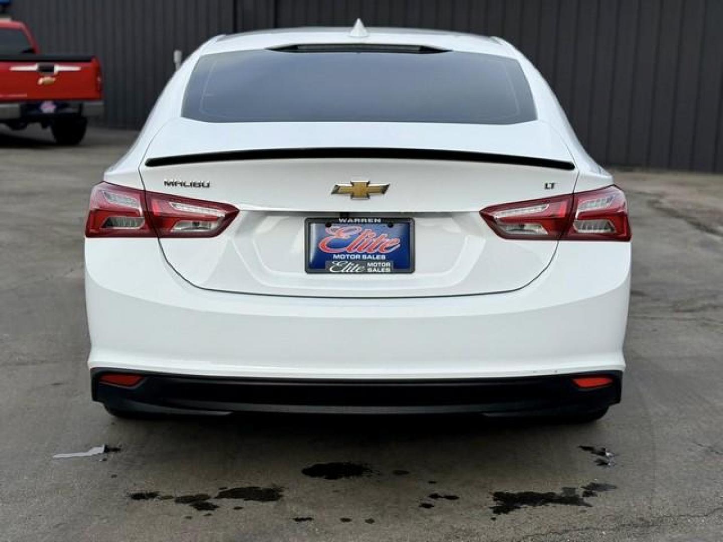 2019 WHITE CHEVROLET MALIBU (1G1ZD5ST6KF) with an L4,1.5L(91 CID),DOHC engine, AUTOMATIC transmission, located at 14600 Frazho Road, Warren, MI, 48089, (586) 776-3400, 42.485996, -82.974220 - Photo#6