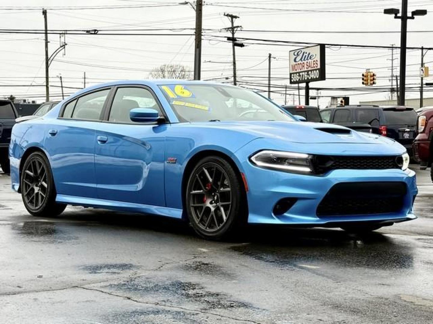 2016 BLUE DODGE CHARGER (2C3CDXGJ6GH) with an V8,6.4L(392 CID),OHV engine, AUTOMATIC transmission, located at 14600 Frazho Road, Warren, MI, 48089, (586) 776-3400, 42.485996, -82.974220 - Photo#4