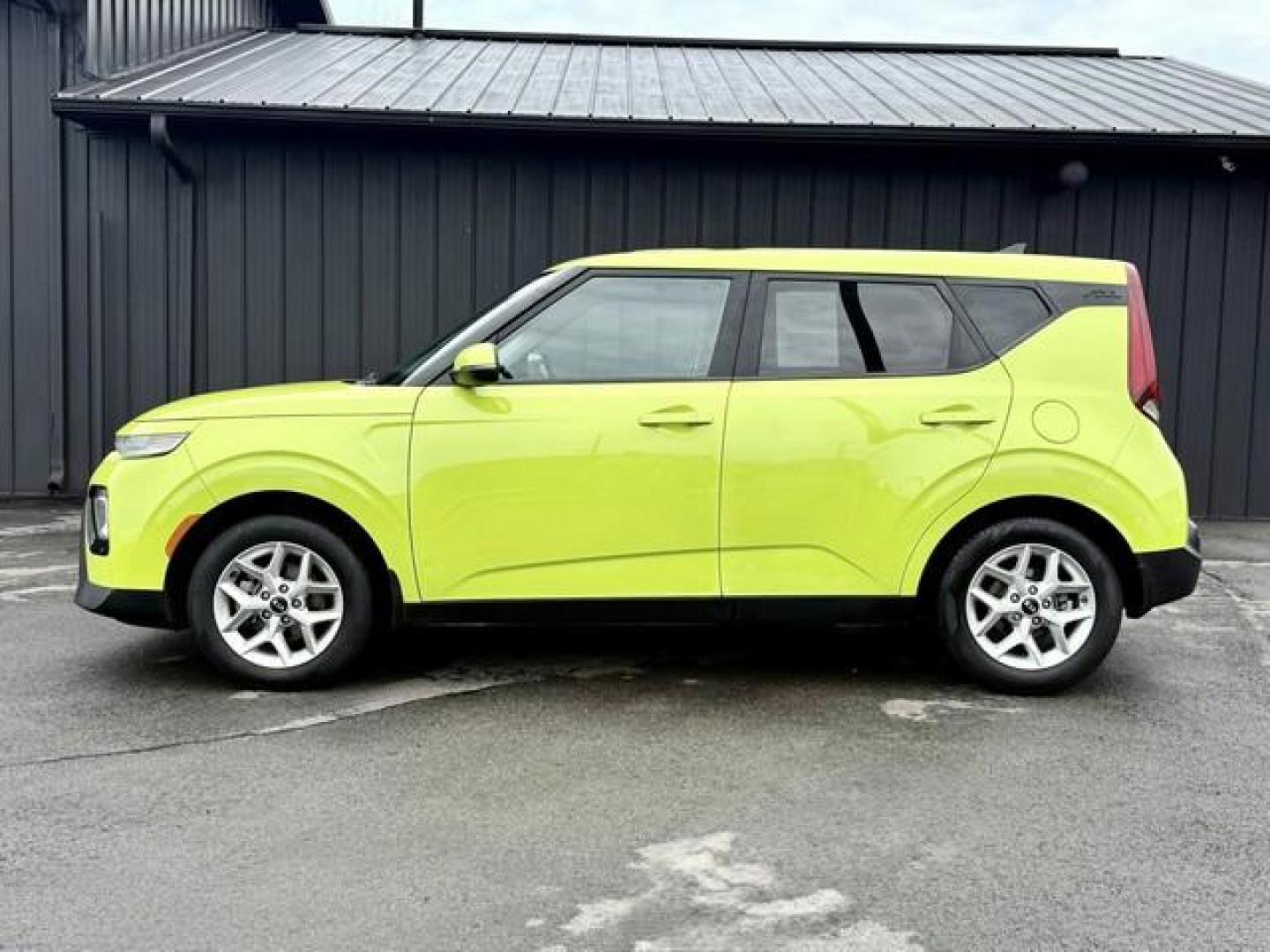 2020 LIME GREEN KIA SOUL (KNDJ33AU1L7) with an L4,2.0L(122 CID), engine, AUTOMATIC transmission, located at 14600 Frazho Road, Warren, MI, 48089, (586) 776-3400, 42.485996, -82.974220 - Photo#0