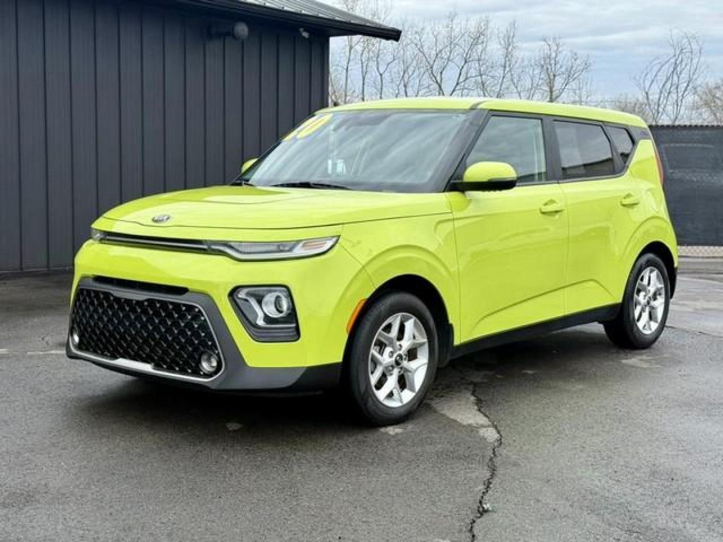 2020 LIME GREEN KIA SOUL (KNDJ33AU1L7) with an L4,2.0L(122 CID), engine, AUTOMATIC transmission, located at 14600 Frazho Road, Warren, MI, 48089, (586) 776-3400, 42.485996, -82.974220 - Photo#1