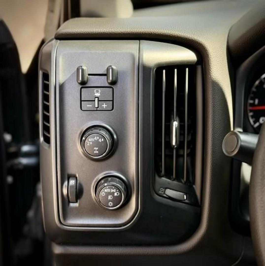 2018 GRAY GMC SIERRA 1500 (1GTV2LECXJZ) with an V8,5.3L(325 CID),OHV engine, AUTOMATIC transmission, located at 14600 Frazho Road, Warren, MI, 48089, (586) 776-3400, 42.485996, -82.974220 - Photo#11