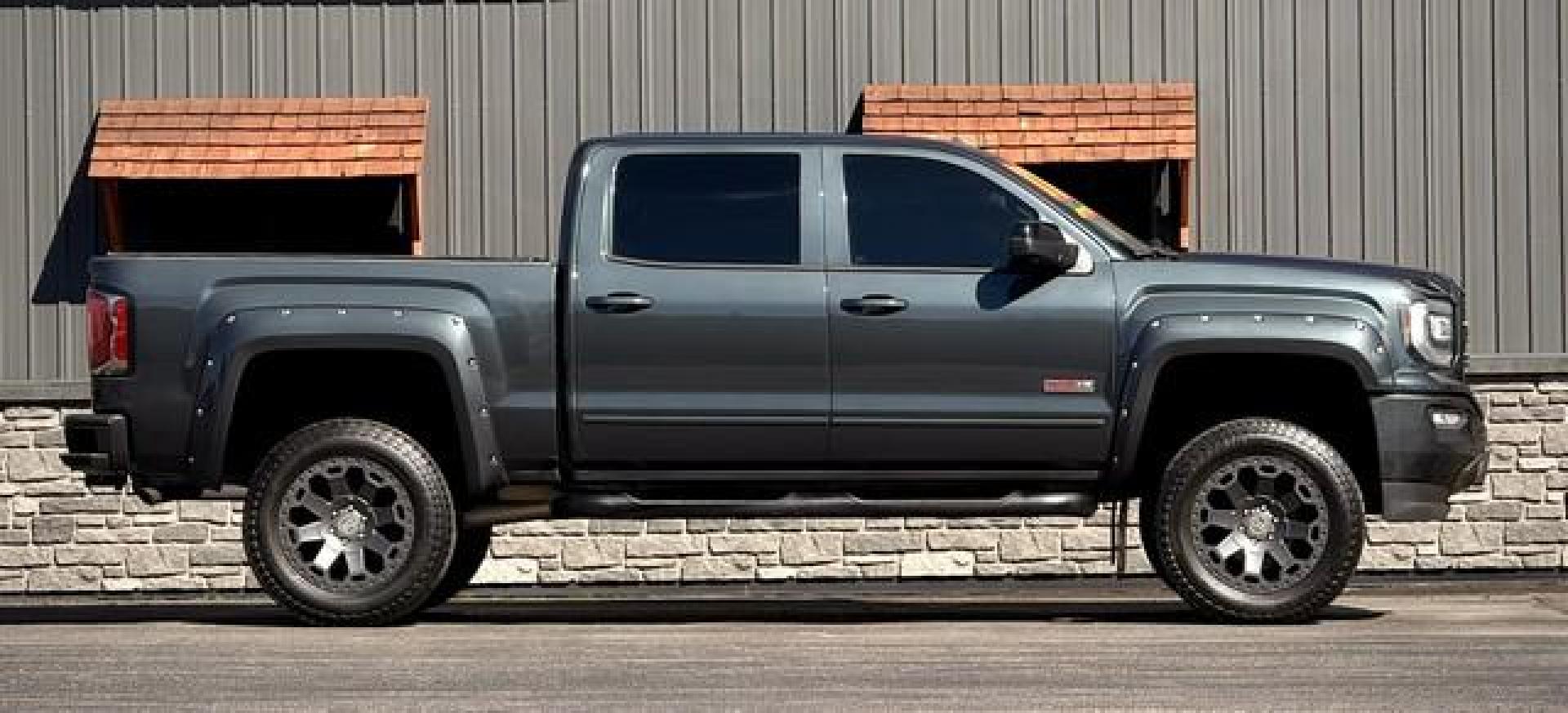 2017 GRAY GMC SIERRA 1500 (3GTU2NEC2HG) with an V8,5.3L(325 CID),OHV engine, AUTOMATIC transmission, located at 14600 Frazho Road, Warren, MI, 48089, (586) 776-3400, 42.485996, -82.974220 - Photo#1