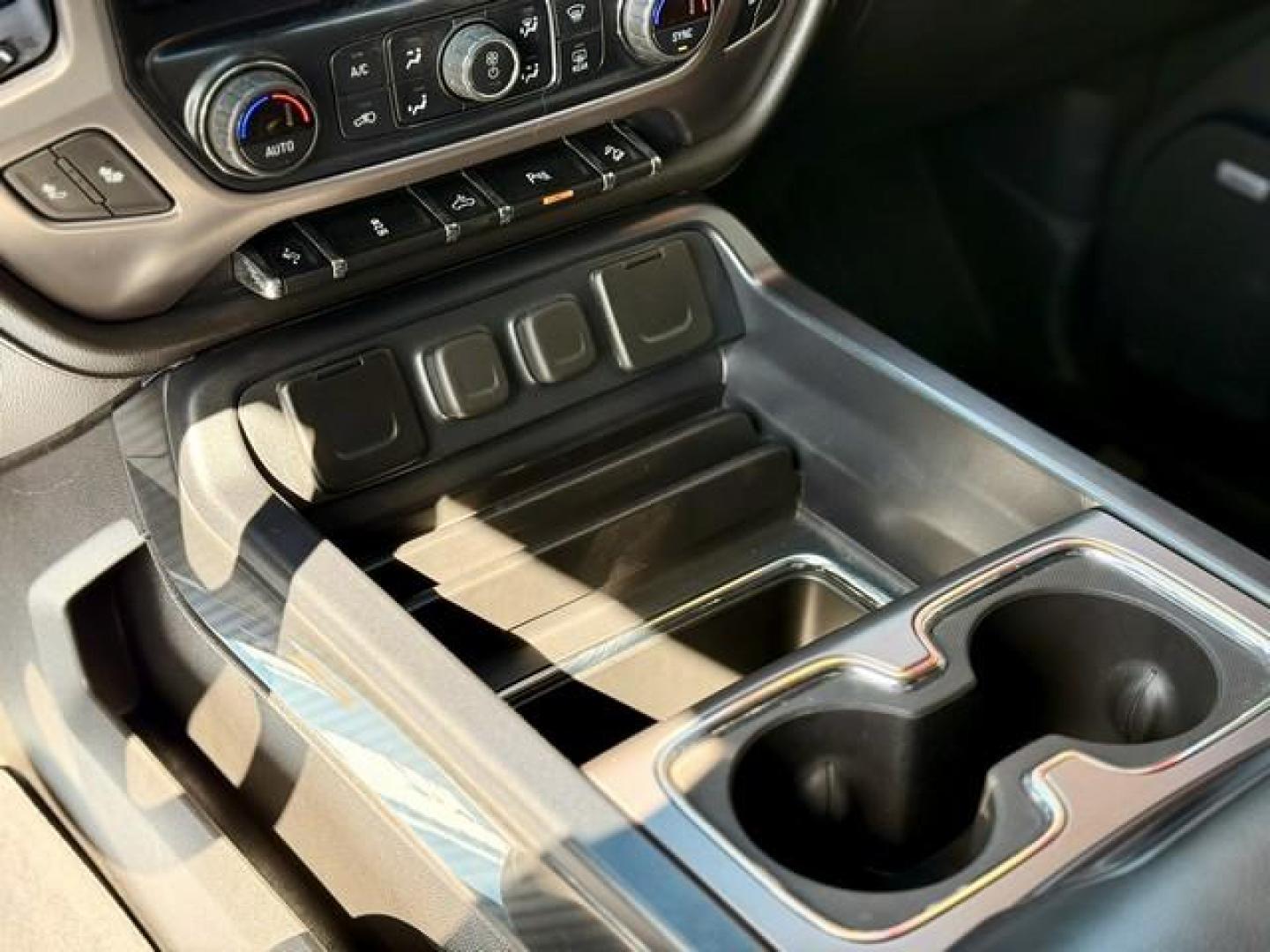 2017 GRAY GMC SIERRA 1500 (3GTU2NEC2HG) with an V8,5.3L(325 CID),OHV engine, AUTOMATIC transmission, located at 14600 Frazho Road, Warren, MI, 48089, (586) 776-3400, 42.485996, -82.974220 - Photo#13