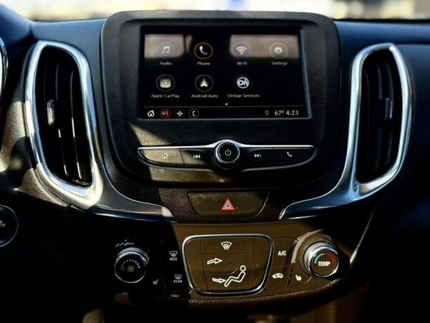 2019 BRONZE CHEVROLET EQUINOX (2GNAXKEV4K6) with an L4,1.5L(91 CID),DOHC engine, AUTOMATIC transmission, located at 14600 Frazho Road, Warren, MI, 48089, (586) 776-3400, 42.485996, -82.974220 - Photo#13