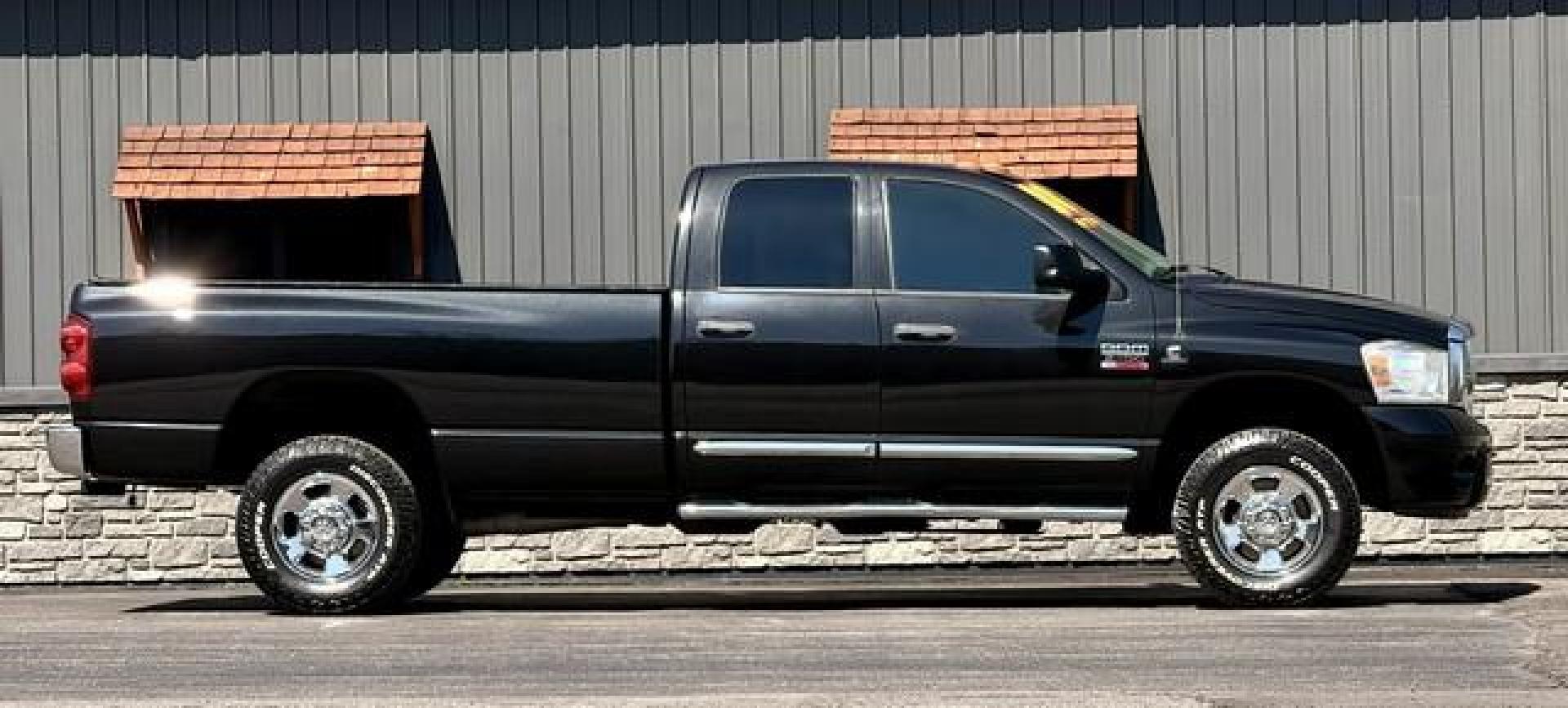 2008 BRILLIANT BLACK DODGE RAM 2500 PICKUP (3D7KS28A98G) with an L6,6.7L(408 CID),OHV engine, AUTOMATIC transmission, located at 14600 Frazho Road, Warren, MI, 48089, (586) 776-3400, 42.485996, -82.974220 - Photo#0