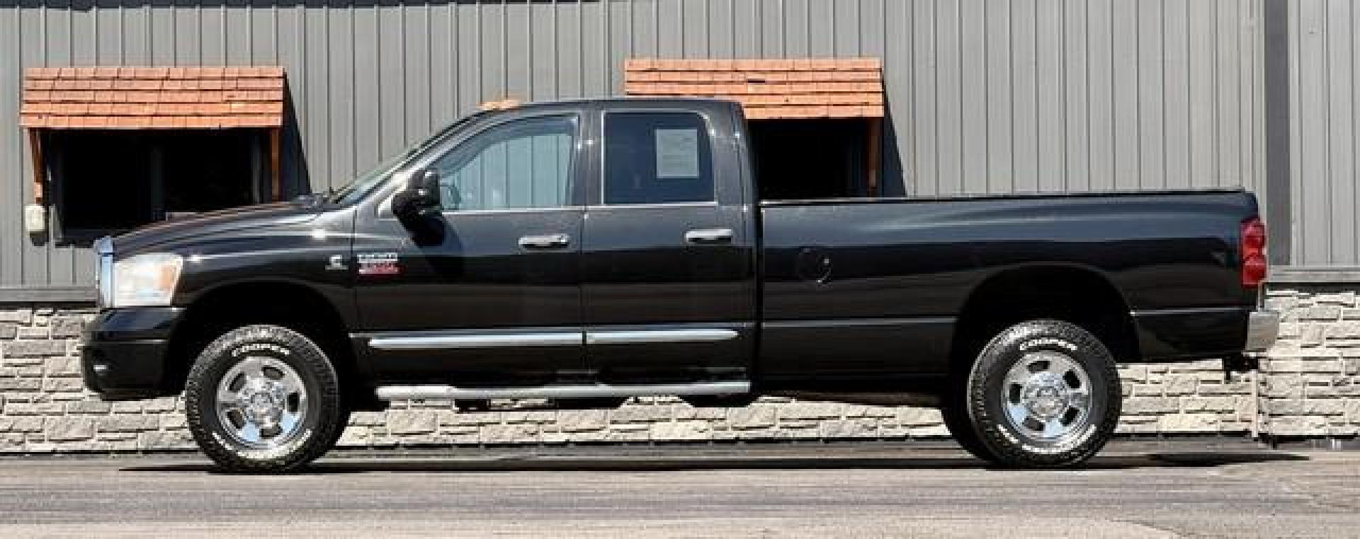 2008 BRILLIANT BLACK DODGE RAM 2500 PICKUP (3D7KS28A98G) with an L6,6.7L(408 CID),OHV engine, AUTOMATIC transmission, located at 14600 Frazho Road, Warren, MI, 48089, (586) 776-3400, 42.485996, -82.974220 - Photo#2