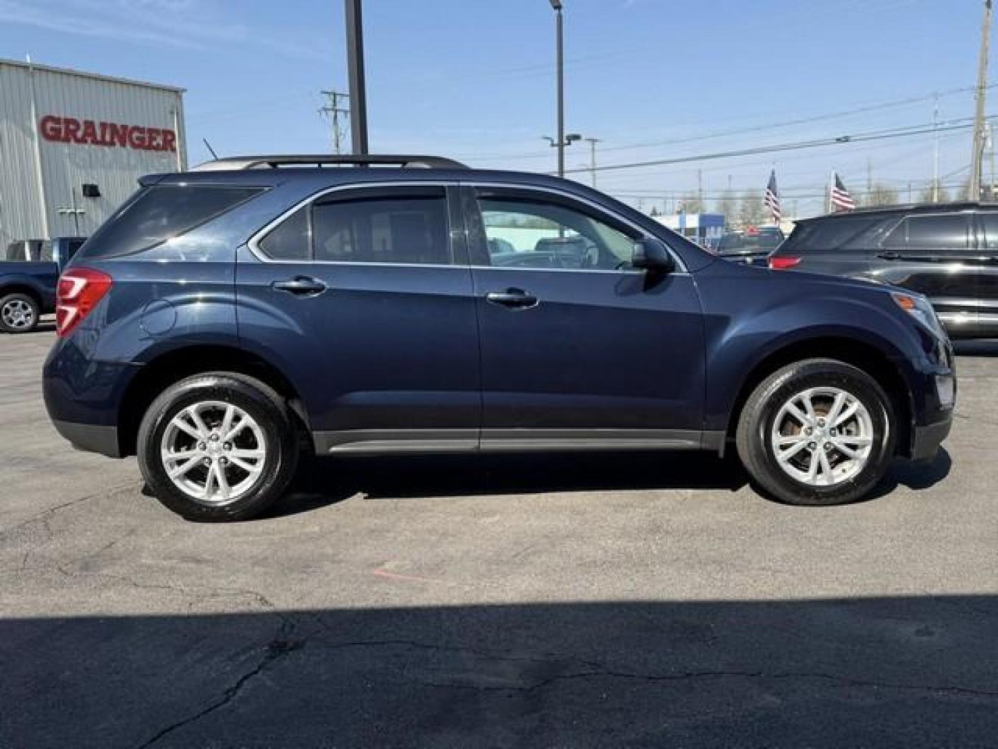 2017 BLUE CHEVROLET EQUINOX (2GNALCEKXH1) with an L4,2.4L(145 CID),DOHC engine, AUTOMATIC transmission, located at 14600 Frazho Road, Warren, MI, 48089, (586) 776-3400, 42.485996, -82.974220 - Photo#4