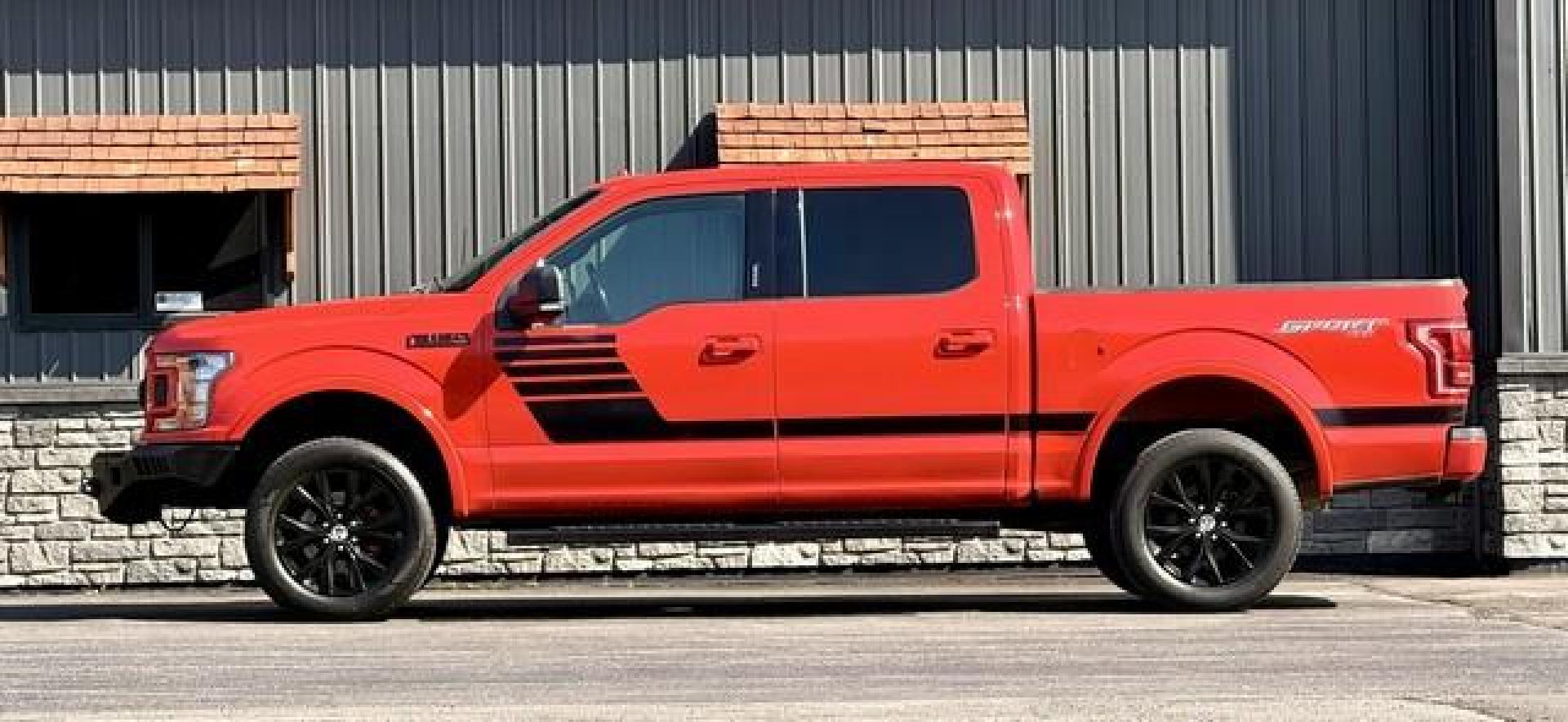 2018 RED FORD F-150 (1FTEW1E51JF) with an V8,5.0L(302 CID),DOHC engine, AUTOMATIC transmission, located at 14600 Frazho Road, Warren, MI, 48089, (586) 776-3400, 42.485996, -82.974220 - Photo#2
