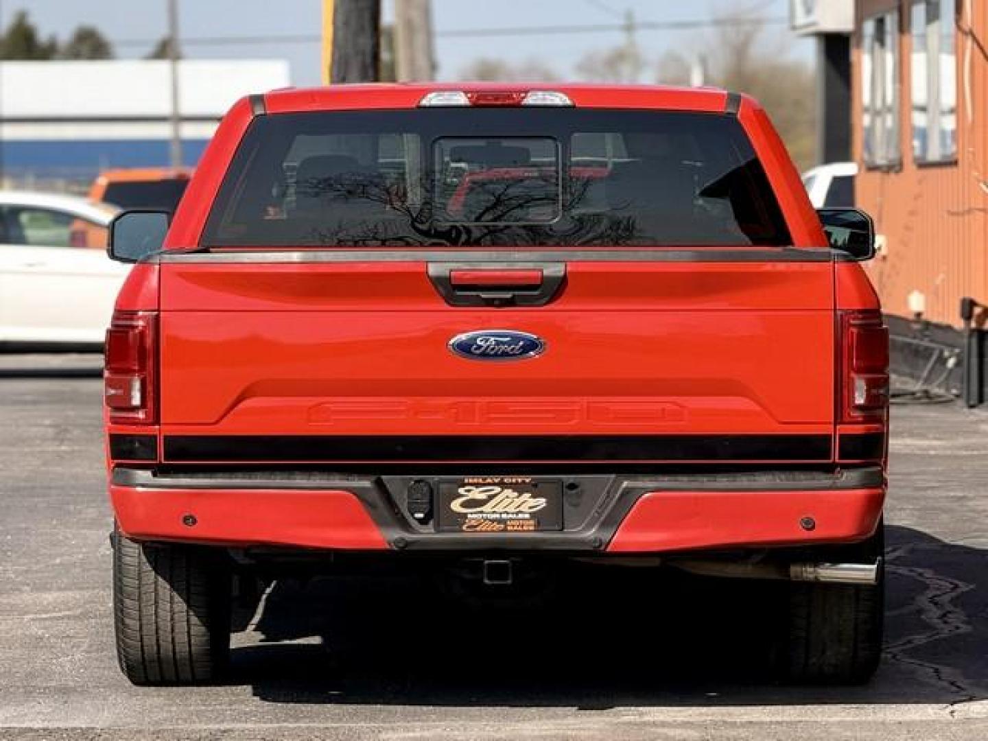 2018 RED FORD F-150 (1FTEW1E51JF) with an V8,5.0L(302 CID),DOHC engine, AUTOMATIC transmission, located at 14600 Frazho Road, Warren, MI, 48089, (586) 776-3400, 42.485996, -82.974220 - Photo#5