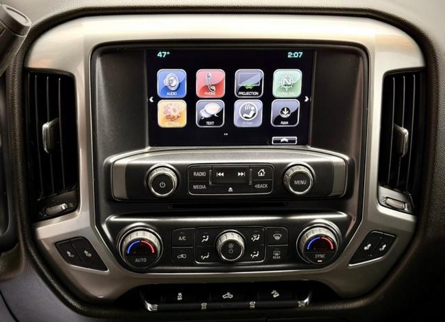 2018 GRAY CHEVROLET SILVERADO 1500 (1GCVKREC6JZ) with an V8,5.3L(325 CID),OHV engine, AUTOMATIC transmission, located at 14600 Frazho Road, Warren, MI, 48089, (586) 776-3400, 42.485996, -82.974220 - Photo#12