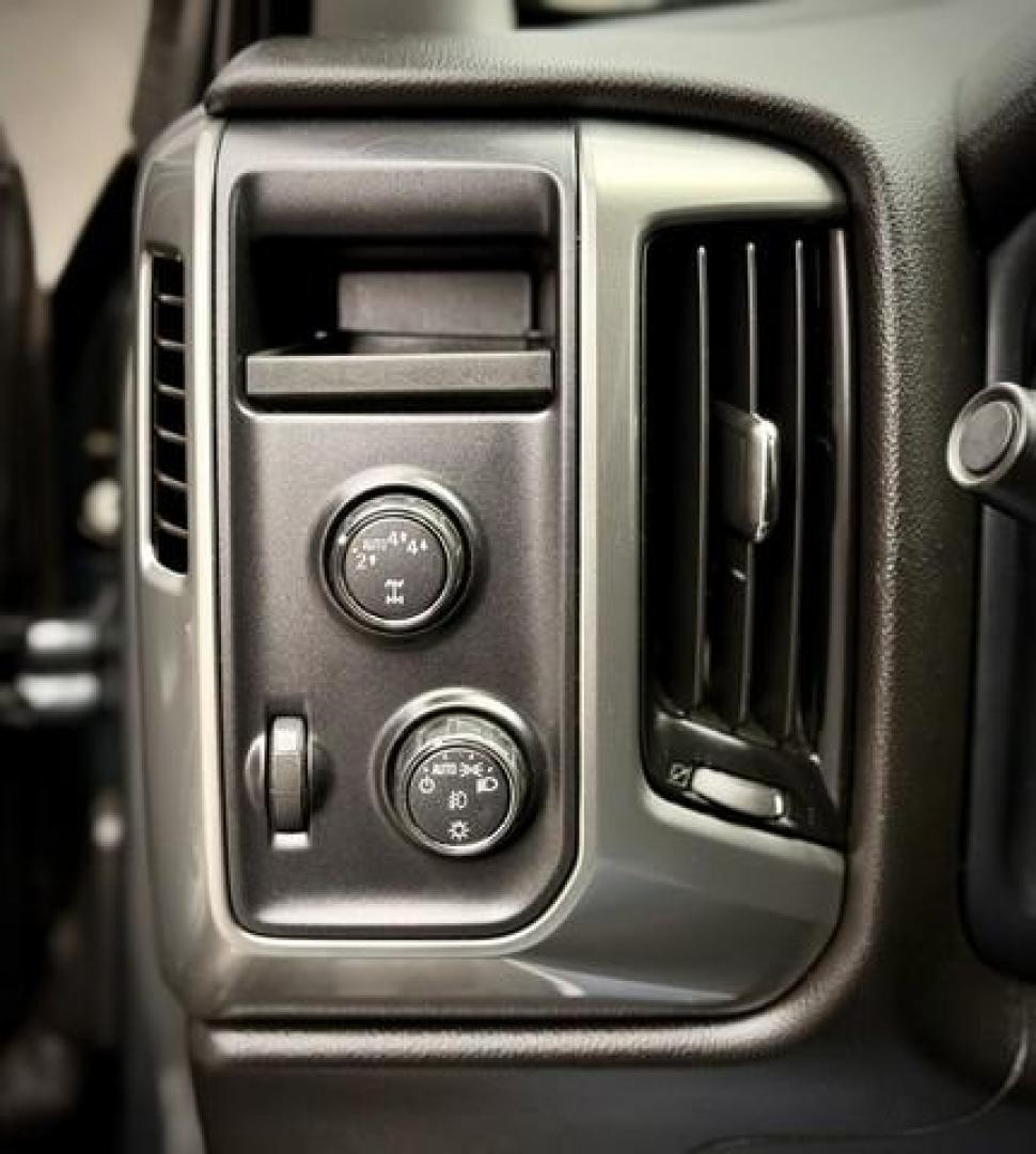 2018 GRAY CHEVROLET SILVERADO 1500 (1GCVKREC6JZ) with an V8,5.3L(325 CID),OHV engine, AUTOMATIC transmission, located at 14600 Frazho Road, Warren, MI, 48089, (586) 776-3400, 42.485996, -82.974220 - Photo#13