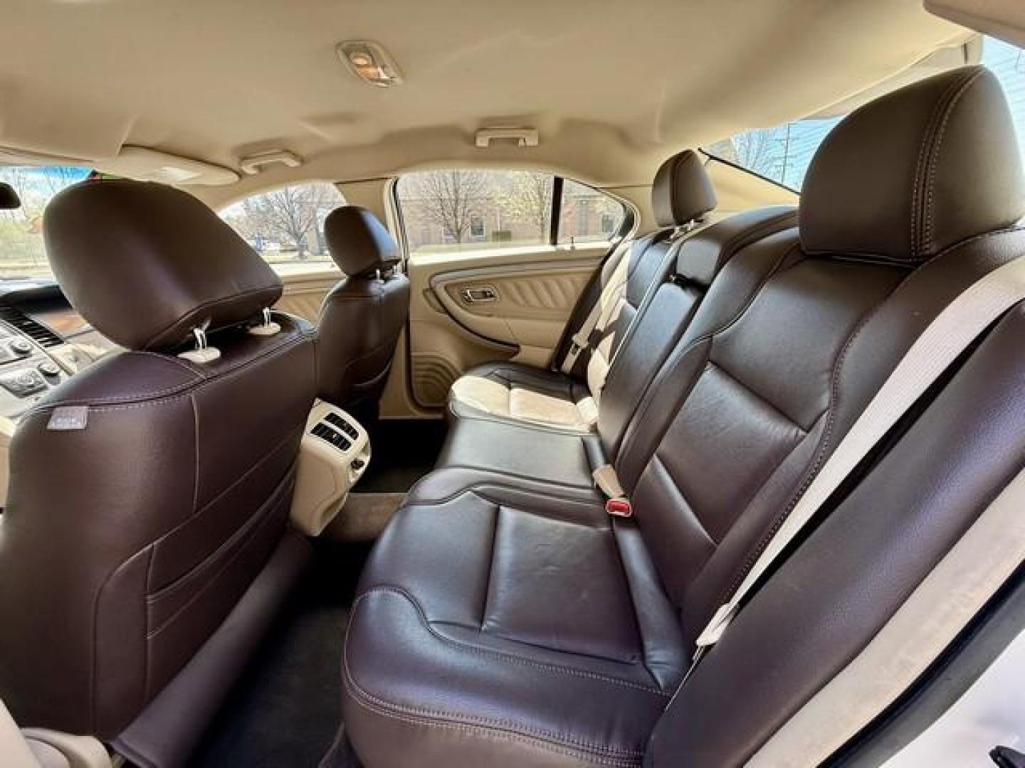 2013 WHITE PLATINUM FORD TAURUS (1FAHP2E86DG) with an V6,3.5L(213 CID),DOHC engine, AUTOMATIC transmission, located at 14600 Frazho Road, Warren, MI, 48089, (586) 776-3400, 42.485996, -82.974220 - Photo#8