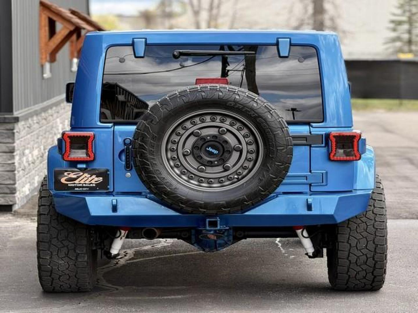 2015 HYDRO BLUE JEEP WRANGLER (1C4BJWEG0FL) with an V6,3.6L(220 CID),DOHC engine, AUTOMATIC transmission, located at 14600 Frazho Road, Warren, MI, 48089, (586) 776-3400, 42.485996, -82.974220 - Photo#5