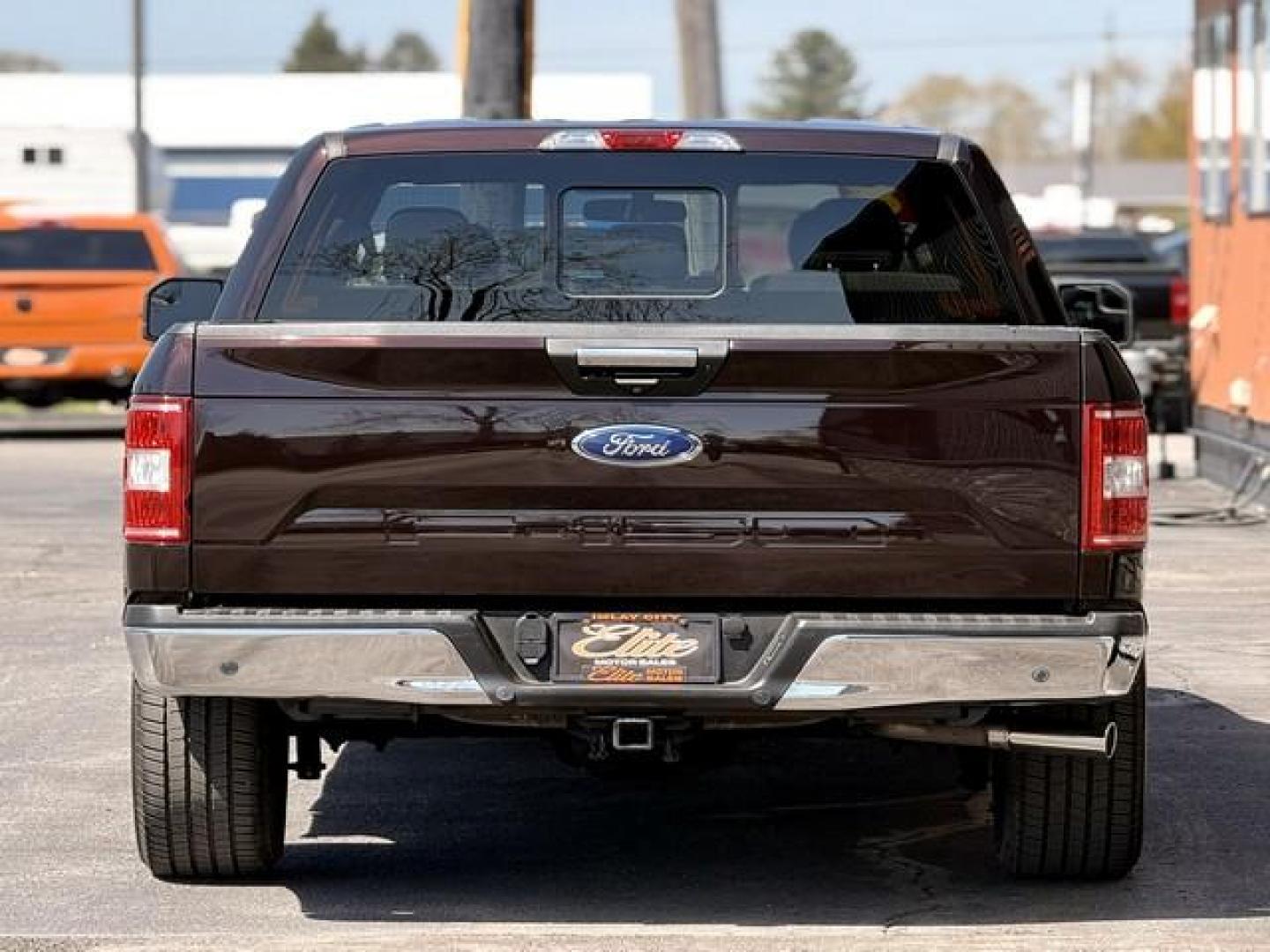 2018 MAGMA MAROON FORD F-150 (1FTFW1E52JF) with an V8,5.0L(302 CID),DOHC engine, AUTOMATIC transmission, located at 14600 Frazho Road, Warren, MI, 48089, (586) 776-3400, 42.485996, -82.974220 - Photo#5