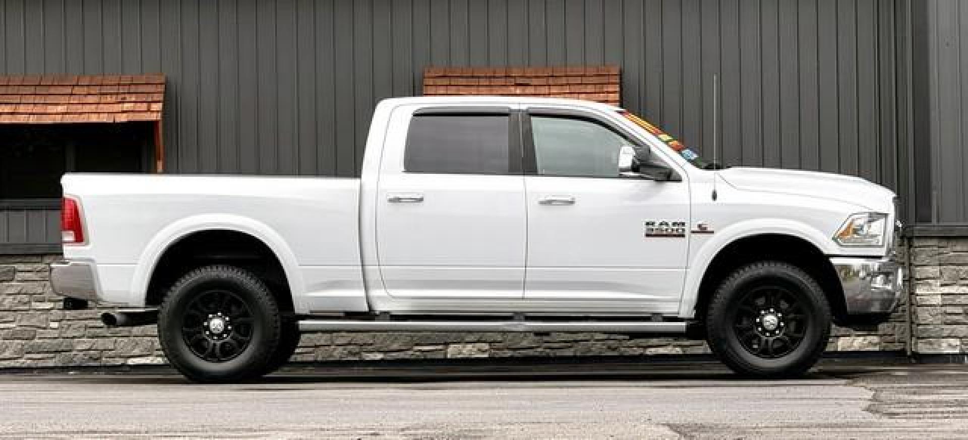 2014 WHITE RAM 3500 LARAMIE (3C63R3EL2EG) with an L6,6.7L(408 CID),OHV engine, AUTOMATIC transmission, located at 14600 Frazho Road, Warren, MI, 48089, (586) 776-3400, 42.485996, -82.974220 - Photo#3