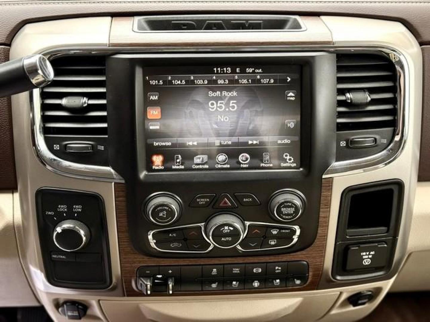 2014 WHITE RAM 3500 LARAMIE (3C63R3EL2EG) with an L6,6.7L(408 CID),OHV engine, AUTOMATIC transmission, located at 14600 Frazho Road, Warren, MI, 48089, (586) 776-3400, 42.485996, -82.974220 - Photo#11