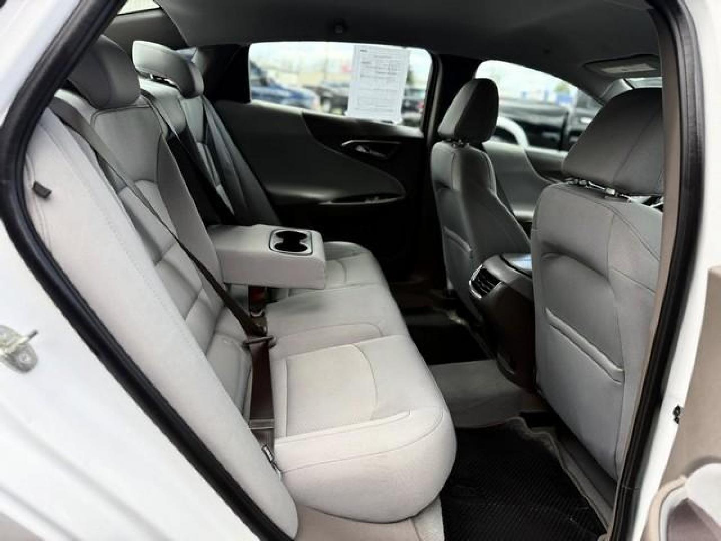 2022 WHITE CHEVROLET MALIBU (1G1ZD5ST7NF) with an L4,1.5L(91 CID), engine, AUTOMATIC transmission, located at 14600 Frazho Road, Warren, MI, 48089, (586) 776-3400, 42.485996, -82.974220 - Photo#10