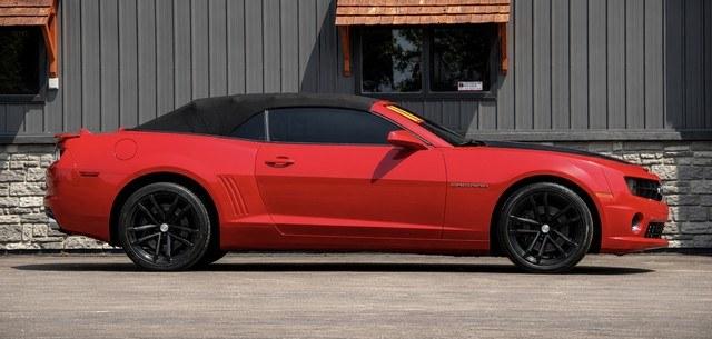 2011 CHERRY RED CHEVROLET CAMARO (2G1FK3DJXB9) with an V8,6.2L(376 CID),OHV engine, AUTOMATIC transmission, located at 14600 Frazho Road, Warren, MI, 48089, (586) 776-3400, 42.485996, -82.974220- Photo#1