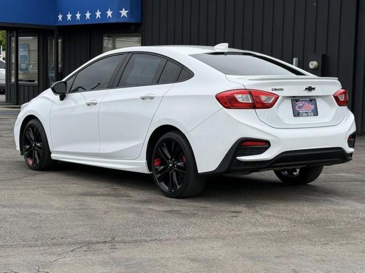 2018 WHITE CHEVROLET CRUZE (1G1BE5SM1J7) with an L4,1.4L(85 CID),DOHC engine, AUTOMATIC transmission, located at 14600 Frazho Road, Warren, MI, 48089, (586) 776-3400, 42.485996, -82.974220 - Photo#7