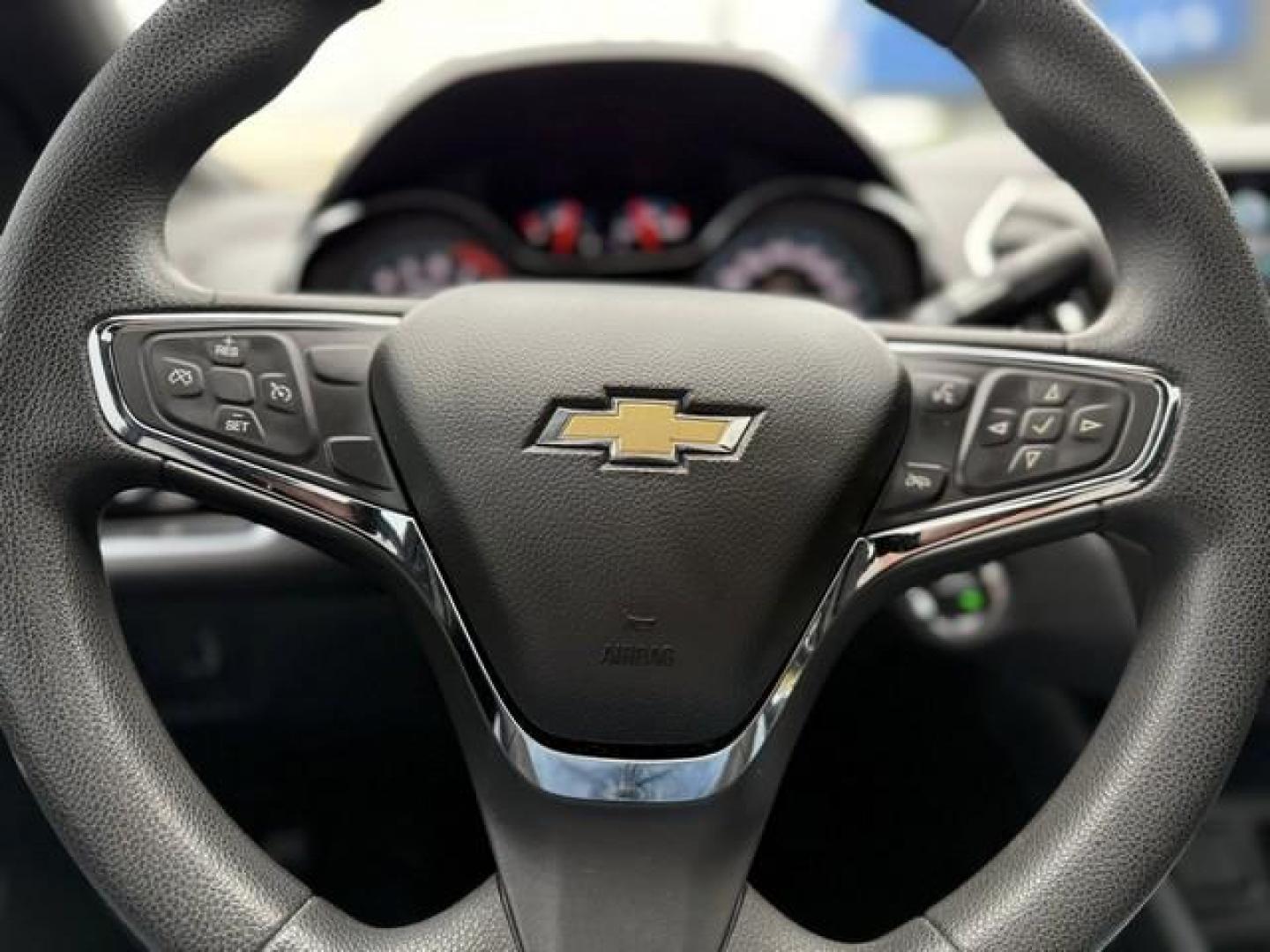 2018 WHITE CHEVROLET CRUZE (1G1BE5SM1J7) with an L4,1.4L(85 CID),DOHC engine, AUTOMATIC transmission, located at 14600 Frazho Road, Warren, MI, 48089, (586) 776-3400, 42.485996, -82.974220 - Photo#15