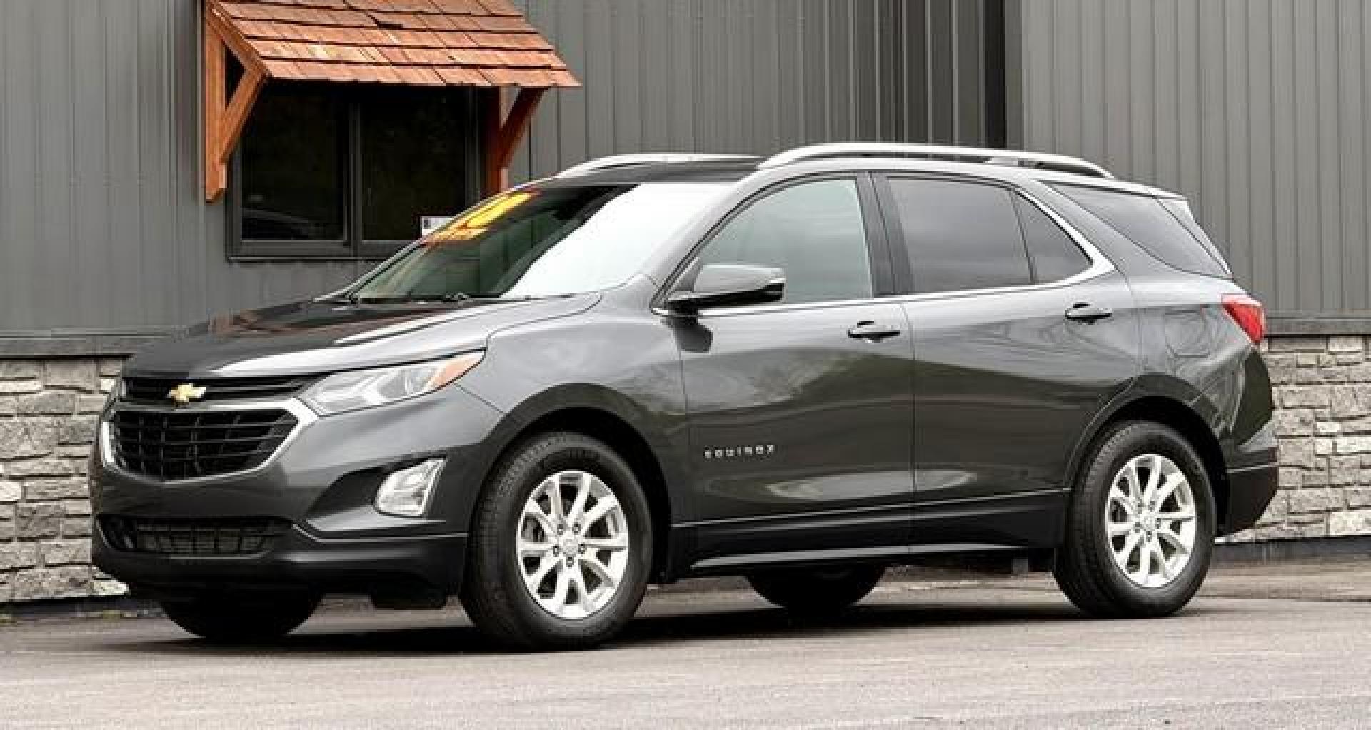 2018 GRAY CHEVROLET EQUINOX (2GNAXJEV5J6) with an L4,1.5L(91 CID),DOHC engine, AUTOMATIC transmission, located at 14600 Frazho Road, Warren, MI, 48089, (586) 776-3400, 42.485996, -82.974220 - Photo#2