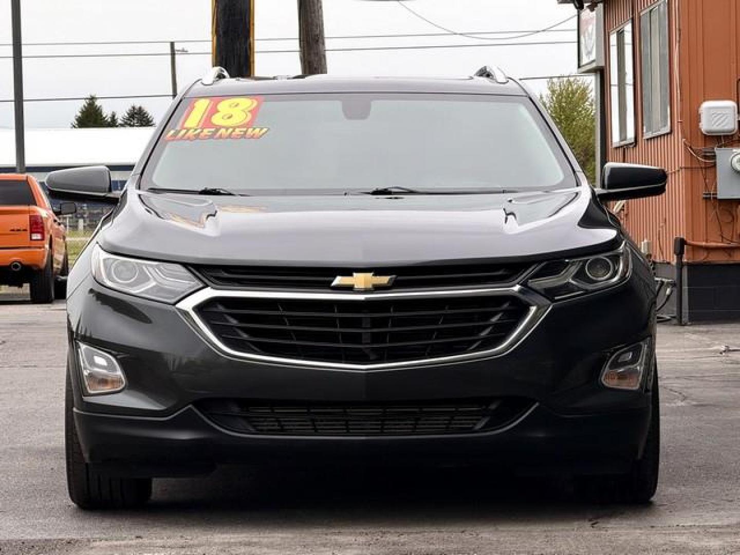 2018 GRAY CHEVROLET EQUINOX (2GNAXJEV5J6) with an L4,1.5L(91 CID),DOHC engine, AUTOMATIC transmission, located at 14600 Frazho Road, Warren, MI, 48089, (586) 776-3400, 42.485996, -82.974220 - Photo#4