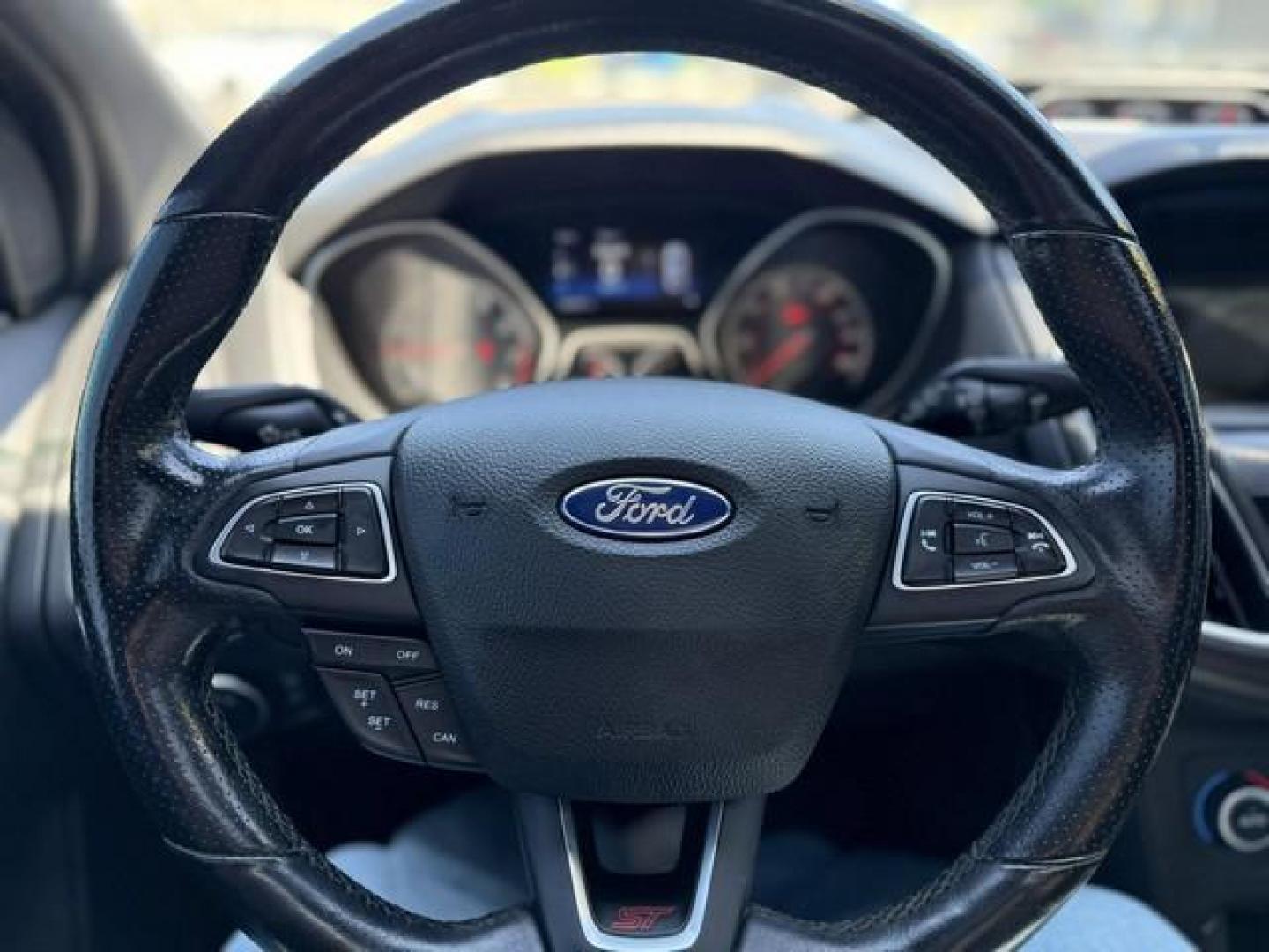 2018 BLUE FORD FOCUS (1FADP3L98JL) with an L4,2.0L(122 CID),DOHC engine, MANUAL transmission, located at 14600 Frazho Road, Warren, MI, 48089, (586) 776-3400, 42.485996, -82.974220 - Photo#16