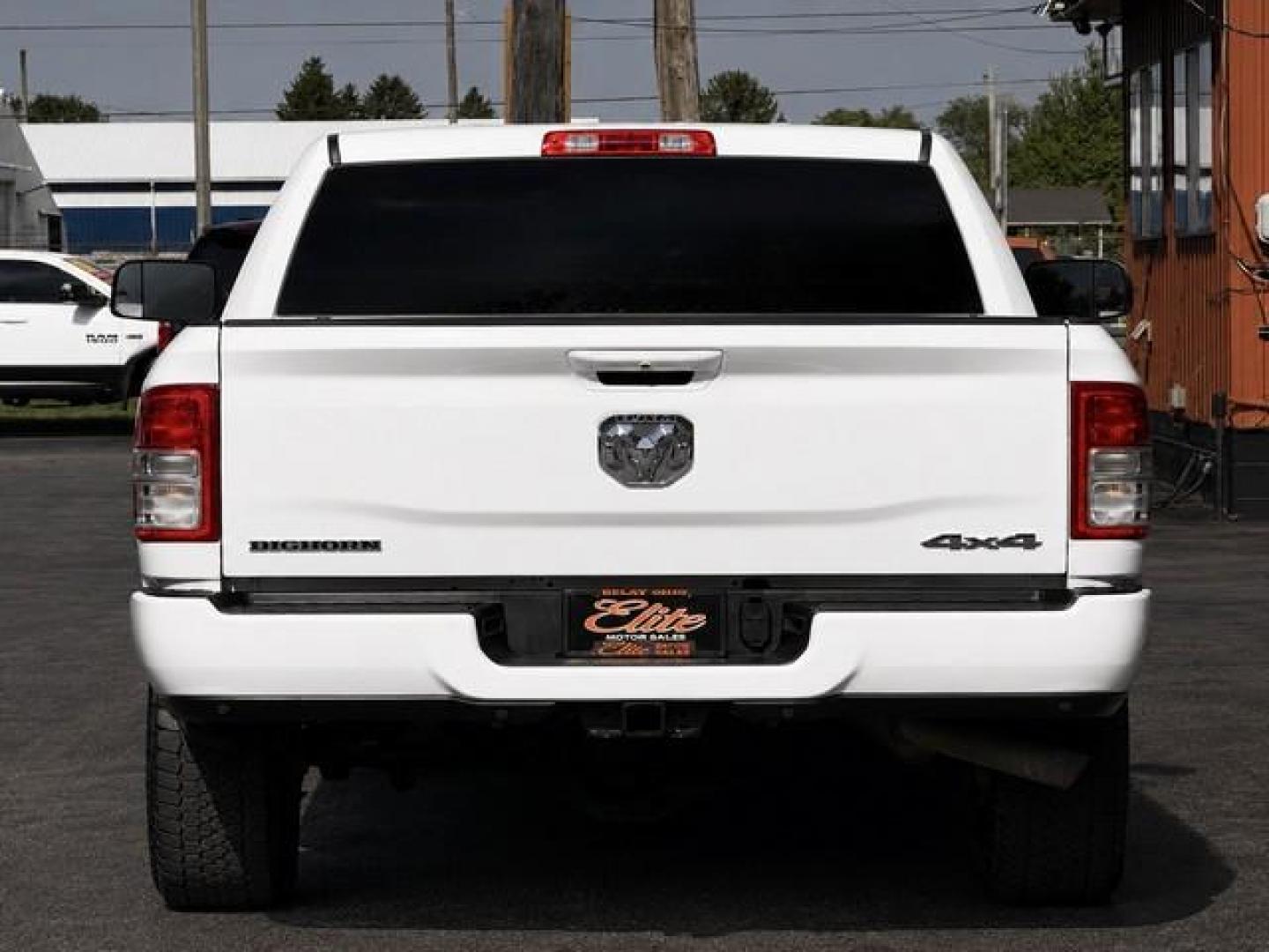 2019 WHITE RAM 2500 (3C6UR5DJ3KG) with an V8,6.4L(392 CID),OHV engine, AUTOMATIC transmission, located at 14600 Frazho Road, Warren, MI, 48089, (586) 776-3400, 42.485996, -82.974220 - Photo#6