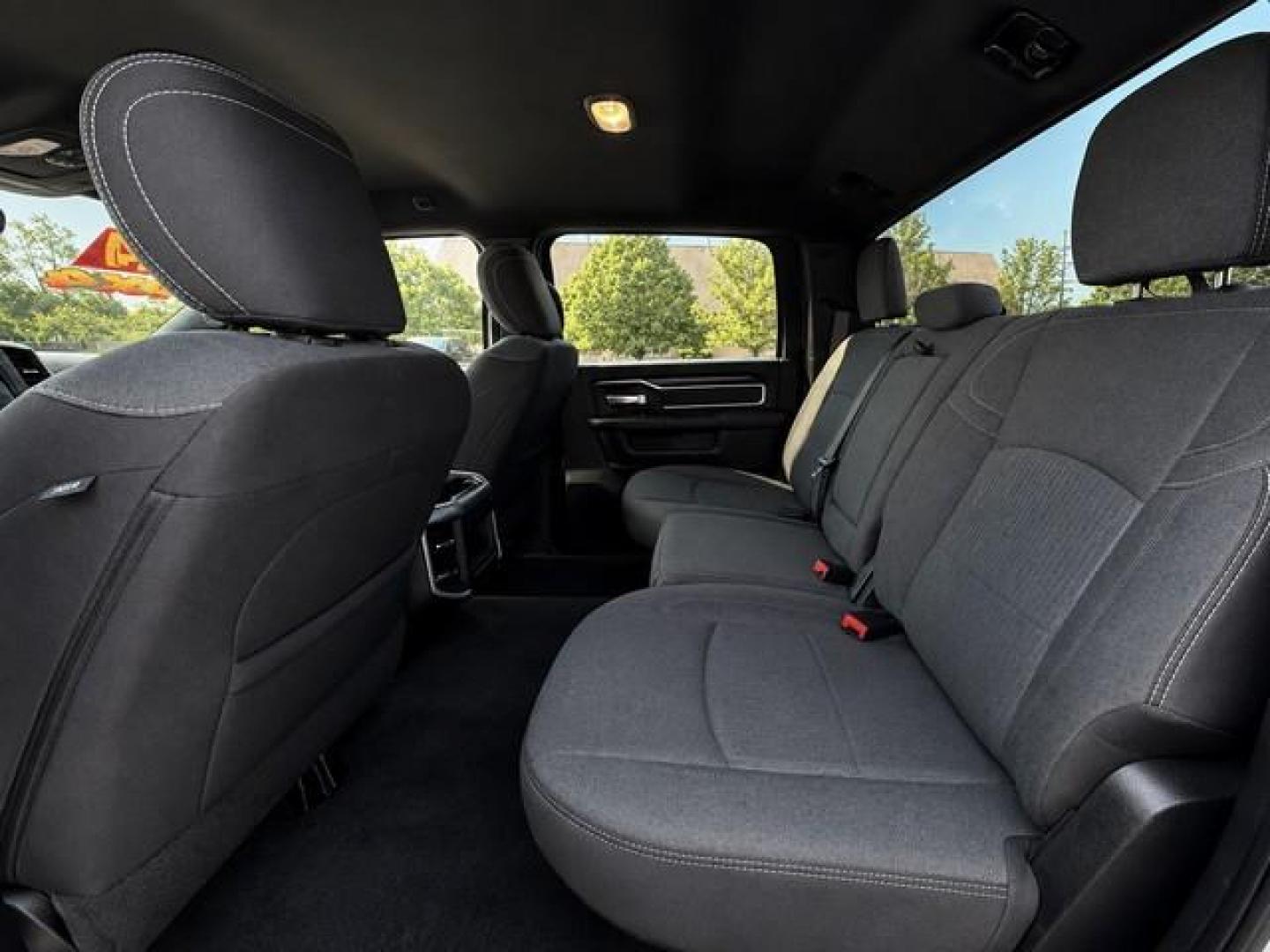 2019 WHITE RAM 2500 (3C6UR5DJ3KG) with an V8,6.4L(392 CID),OHV engine, AUTOMATIC transmission, located at 14600 Frazho Road, Warren, MI, 48089, (586) 776-3400, 42.485996, -82.974220 - Photo#9