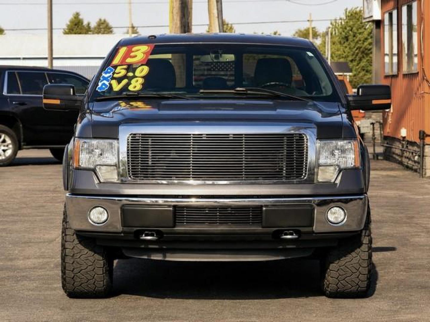2013 METALLIC GRAY FORD F-150 (1FTFX1EF8DF) with an V8,5.0L(302 CID),DOHC engine, AUTOMATIC transmission, located at 14600 Frazho Road, Warren, MI, 48089, (586) 776-3400, 42.485996, -82.974220 - Photo#4