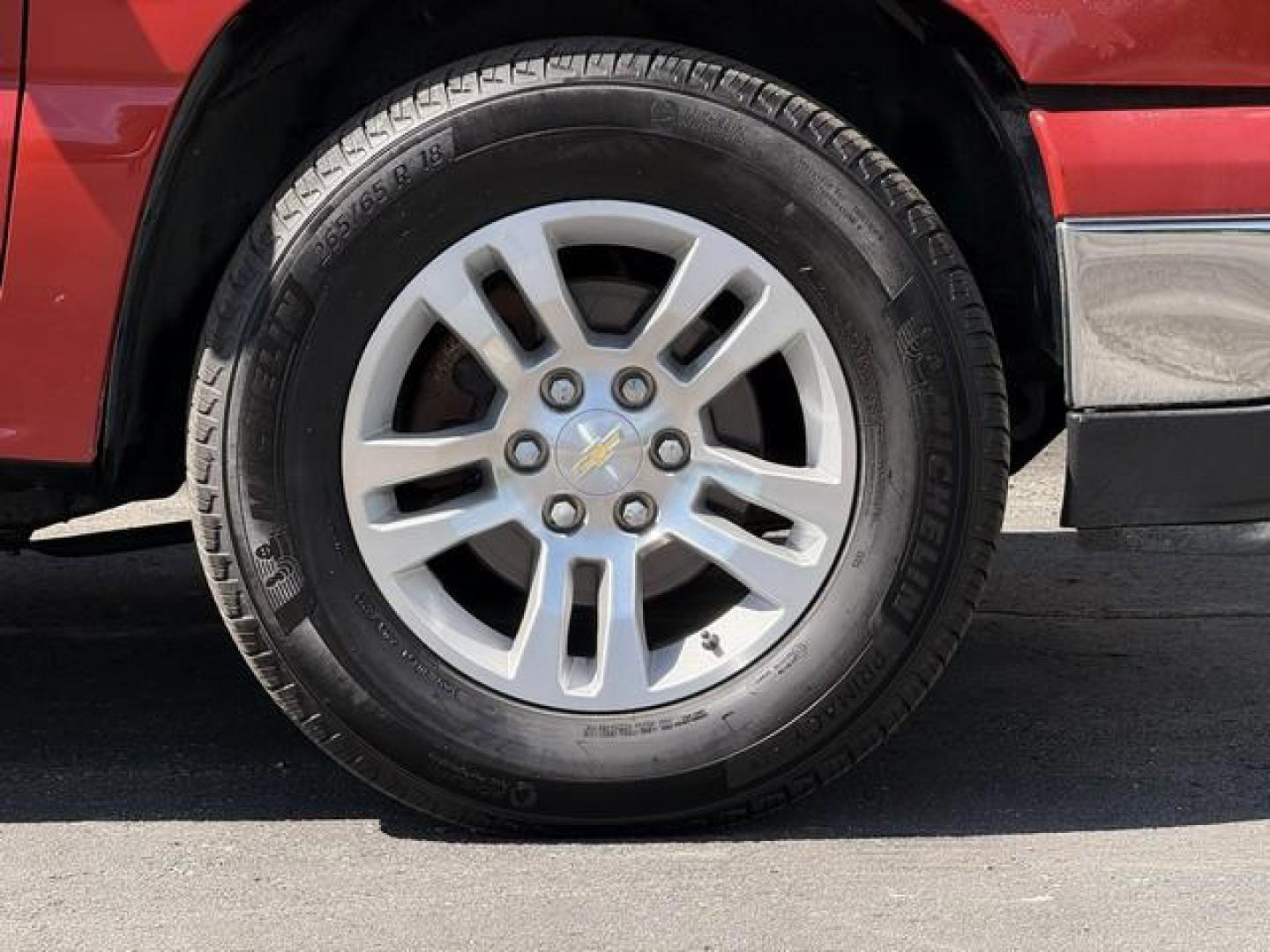 2006 RED CHEVROLET SILVERADO 1500 (2GCEC13Z461) with an V8,5.3L(325 CID),OHV engine, AUTOMATIC transmission, located at 14600 Frazho Road, Warren, MI, 48089, (586) 776-3400, 42.485996, -82.974220- Photo#8