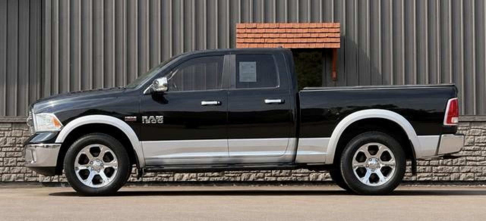 2015 BLACK FOREST GREEN RAM 1500 LARAMIE (1C6RR7JT9FS) with an V8,5.7L(345 CID),OHV engine, AUTOMATIC transmission, located at 14600 Frazho Road, Warren, MI, 48089, (586) 776-3400, 42.485996, -82.974220 - Photo#1