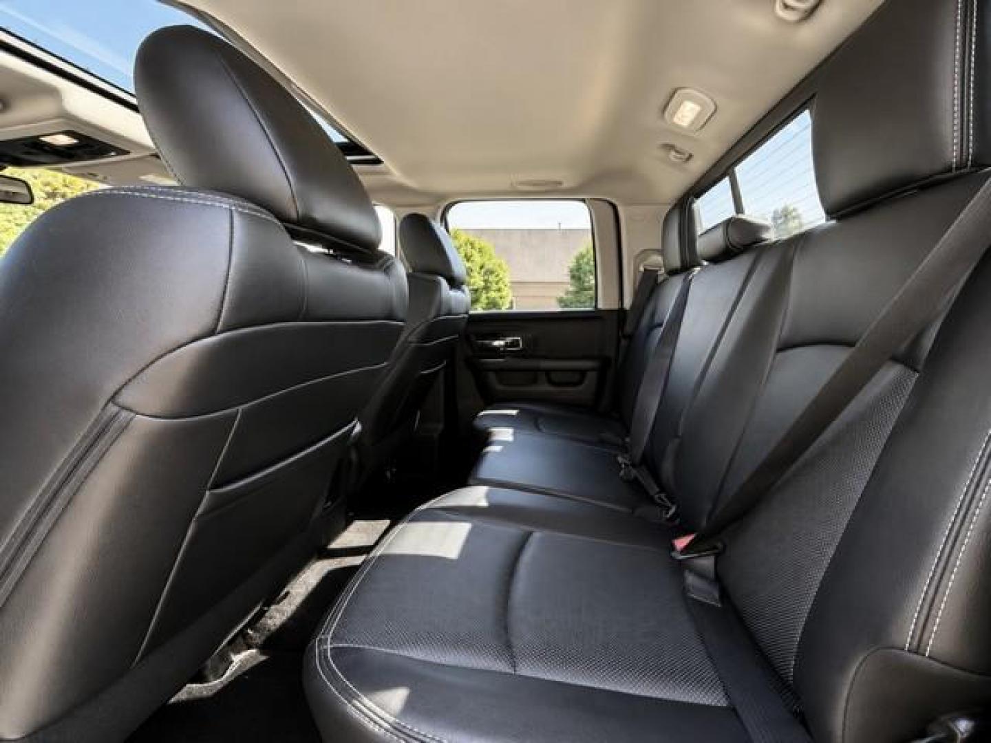 2015 BLACK FOREST GREEN RAM 1500 LARAMIE (1C6RR7JT9FS) with an V8,5.7L(345 CID),OHV engine, AUTOMATIC transmission, located at 14600 Frazho Road, Warren, MI, 48089, (586) 776-3400, 42.485996, -82.974220 - Photo#7