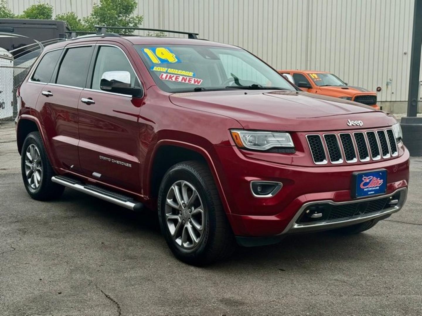 2014 BURGANDY JEEP GRAND CHEROKEE (1C4RJFCG3EC) with an V6,3.6L(220 CID),DOHC engine, AUTOMATIC transmission, located at 14600 Frazho Road, Warren, MI, 48089, (586) 776-3400, 42.485996, -82.974220- Photo#6
