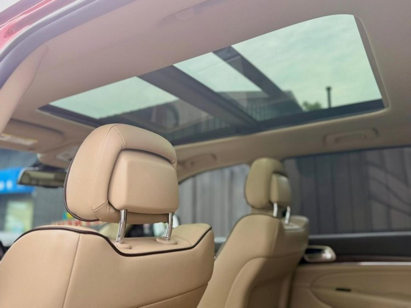 2014 BURGANDY JEEP GRAND CHEROKEE (1C4RJFCG3EC) with an V6,3.6L(220 CID),DOHC engine, AUTOMATIC transmission, located at 14600 Frazho Road, Warren, MI, 48089, (586) 776-3400, 42.485996, -82.974220- Photo#15