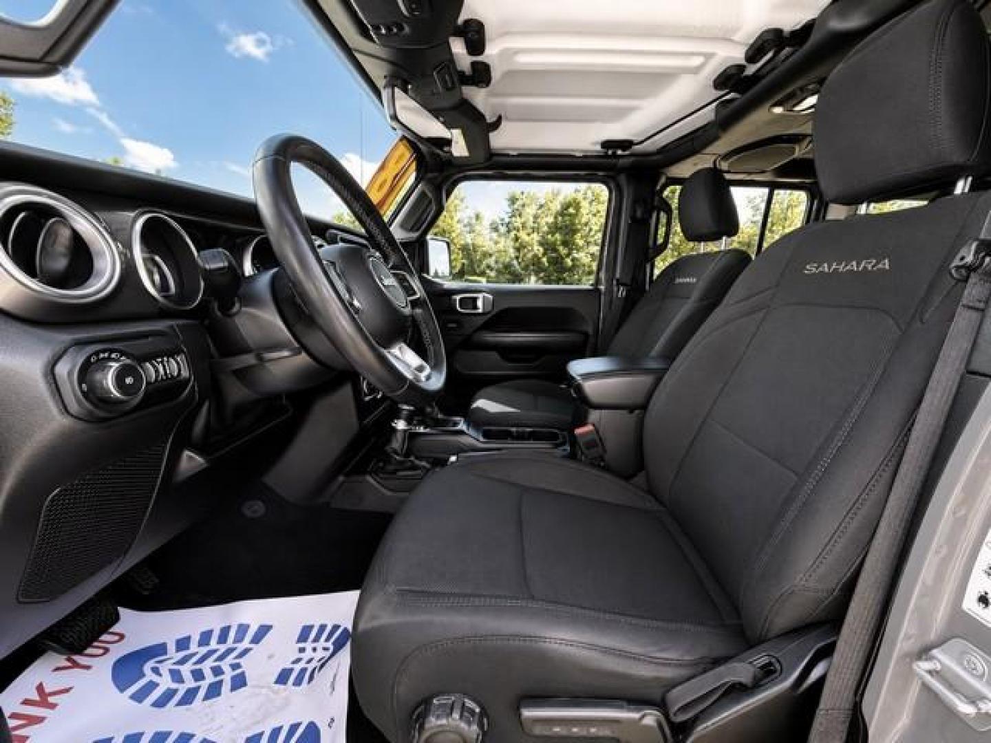 2018 GRAY JEEP WRANGLER (1C4HJXEG9JW) with an V6,3.6L(220 CID),DOHC engine, AUTOMATIC transmission, located at 14600 Frazho Road, Warren, MI, 48089, (586) 776-3400, 42.485996, -82.974220- Photo#6