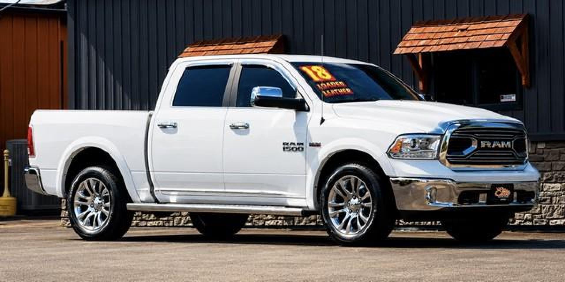 2018 WHITE RAM 1500 (1C6RR7PT2JS) with an V8,5.7L(345 CID),OHV engine, AUTOMATIC transmission, located at 14600 Frazho Road, Warren, MI, 48089, (586) 776-3400, 42.485996, -82.974220 - Photo#2